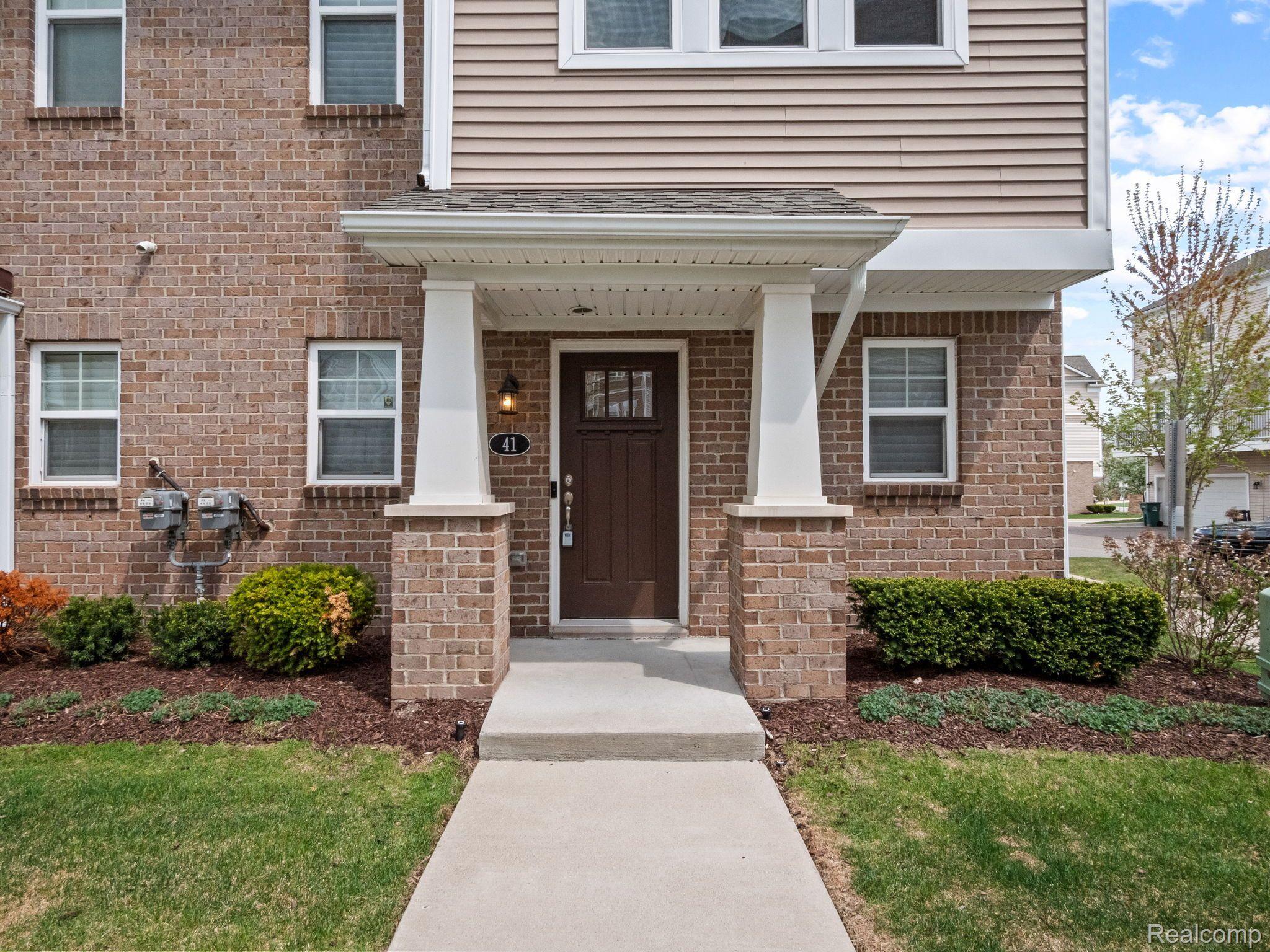 2500 Normandy Road 41