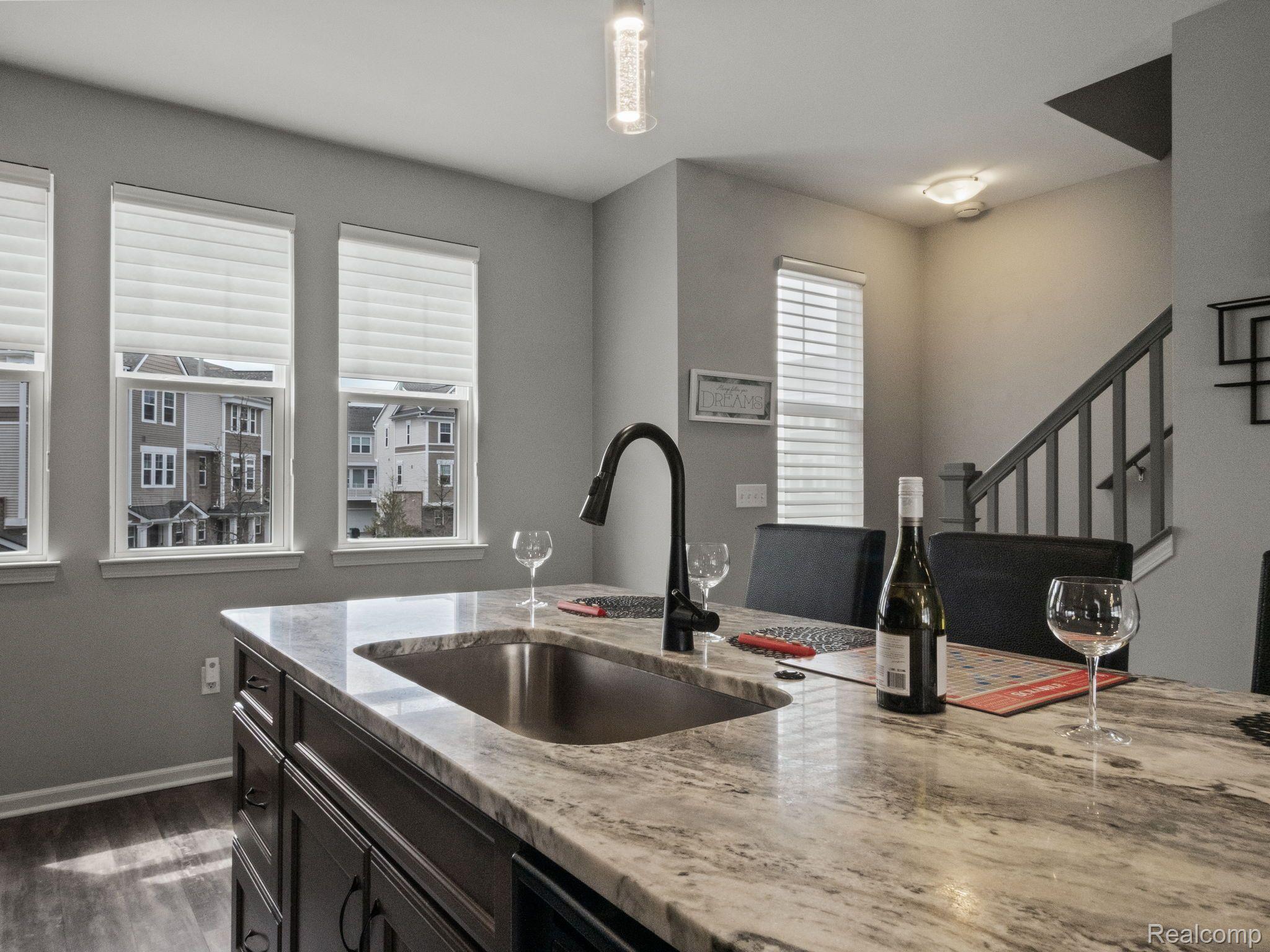 2500 Normandy Road 41