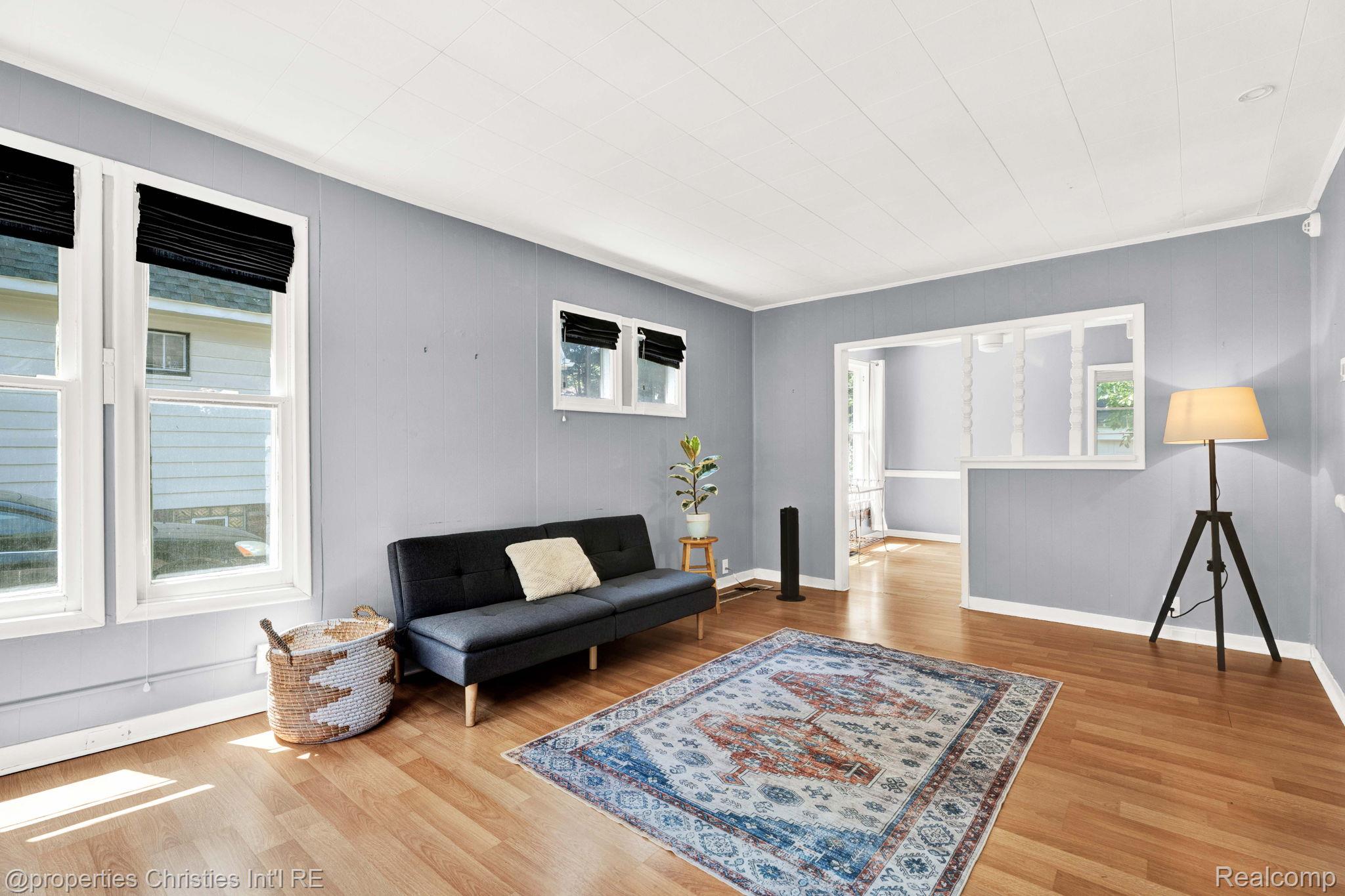415 LAPRAIRIE Street