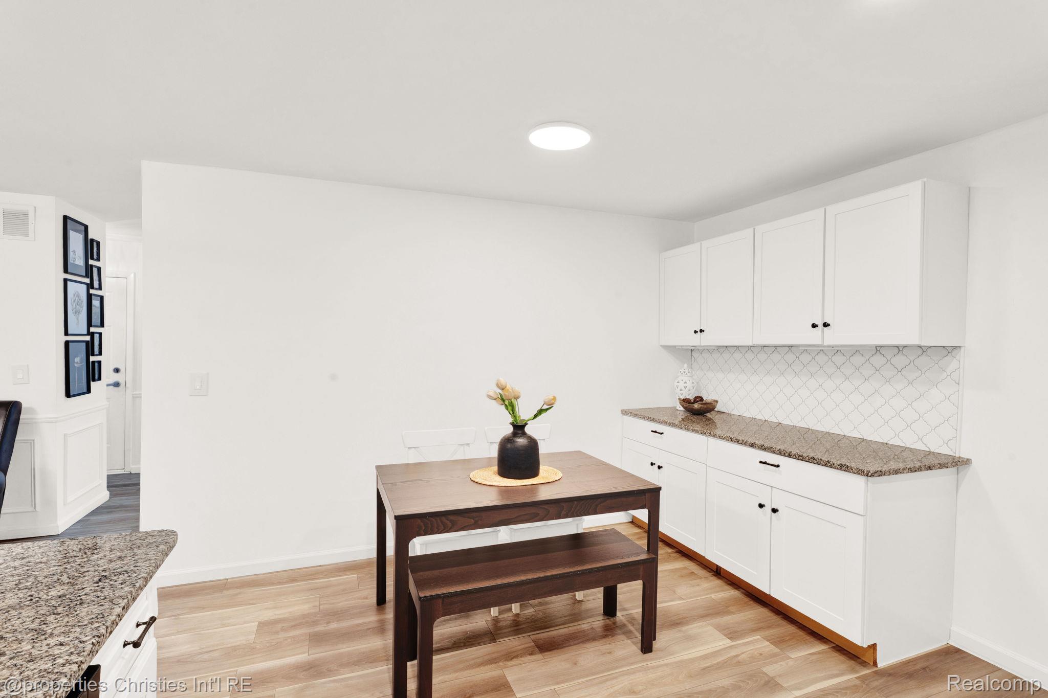 43783 Leeann Lane