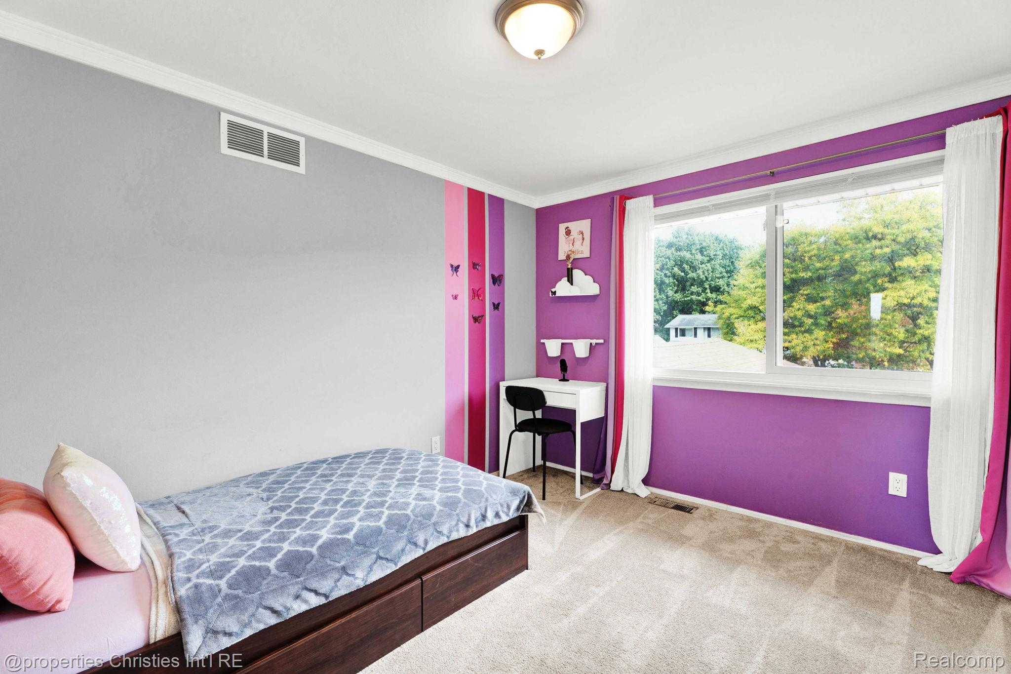 43783 Leeann Lane