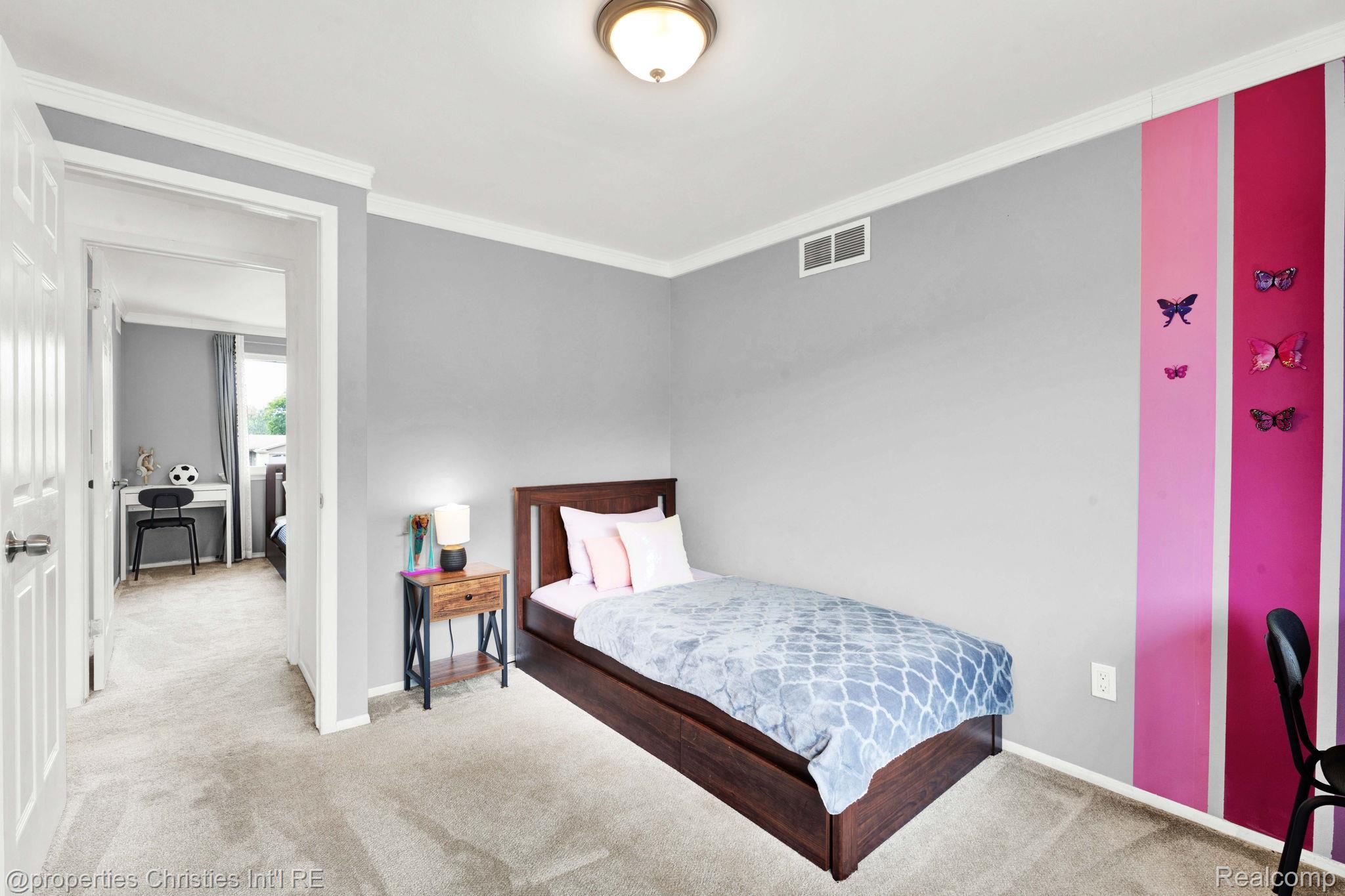43783 Leeann Lane