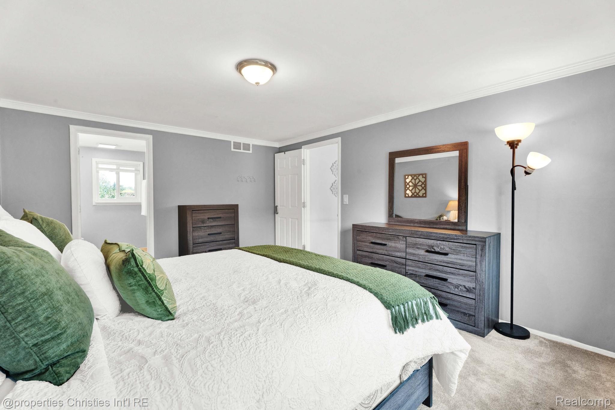 43783 Leeann Lane