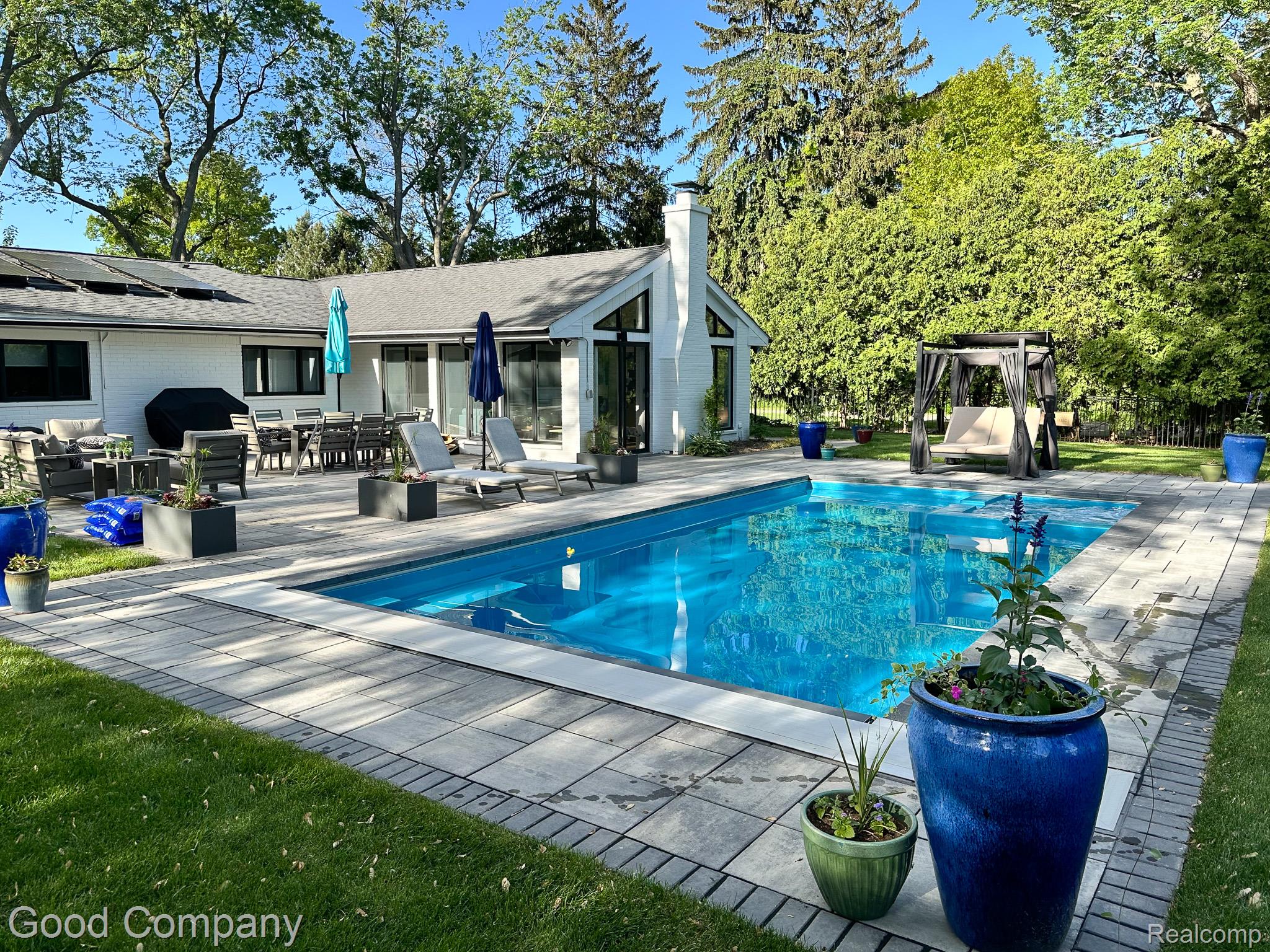 805 N Pemberton Road