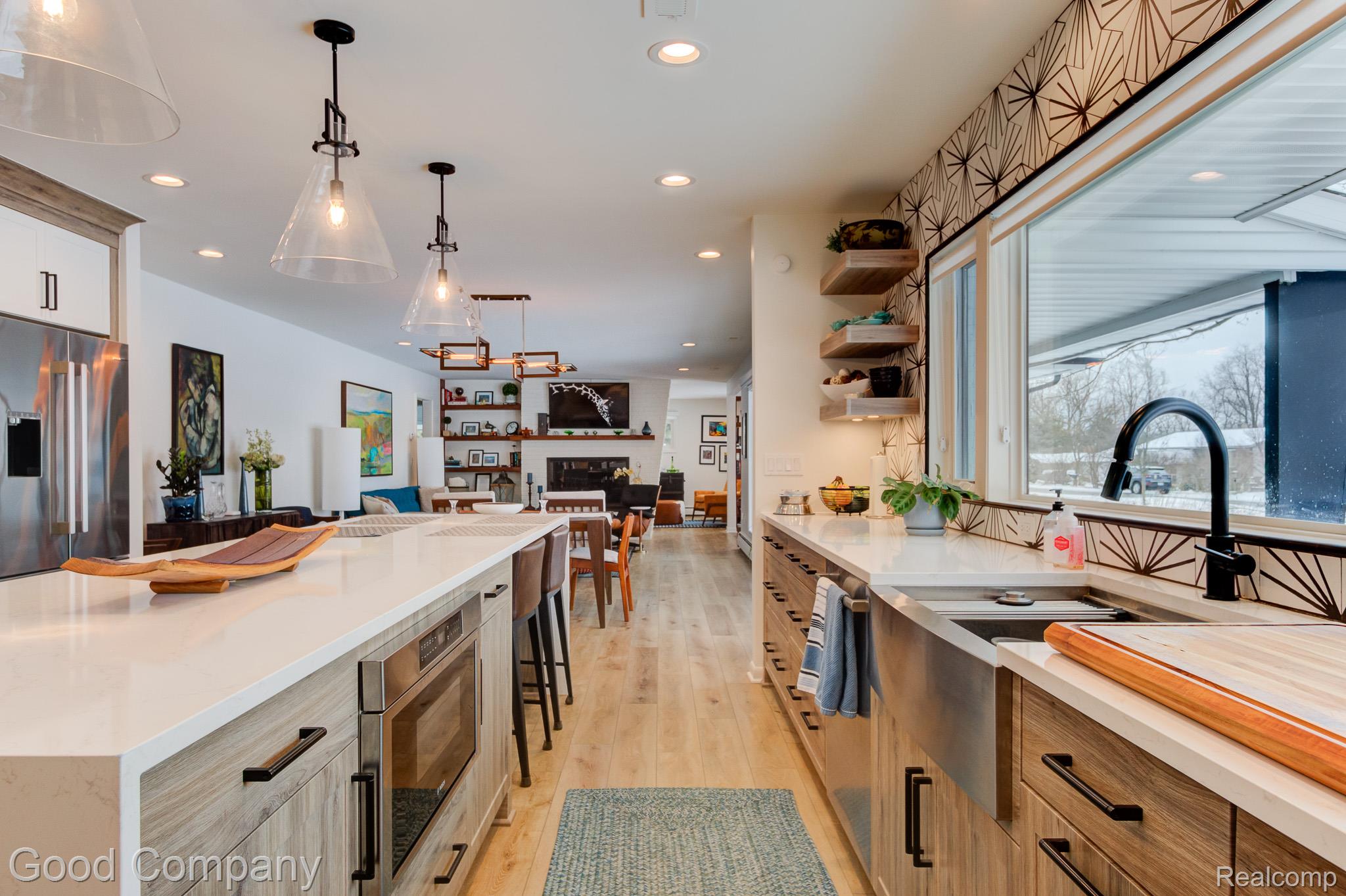 805 N Pemberton Road