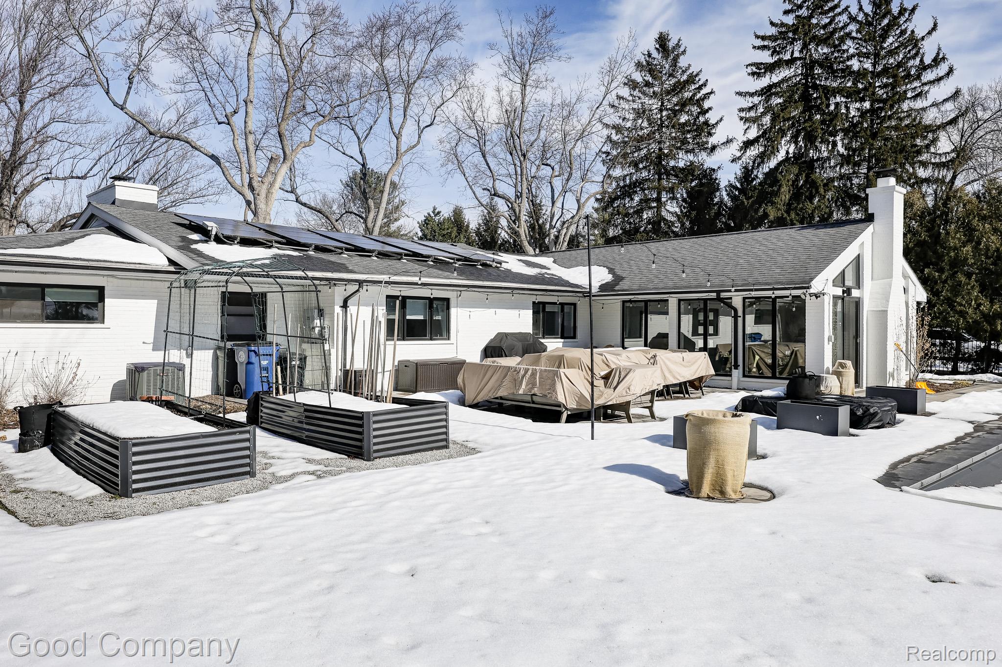 805 N Pemberton Road