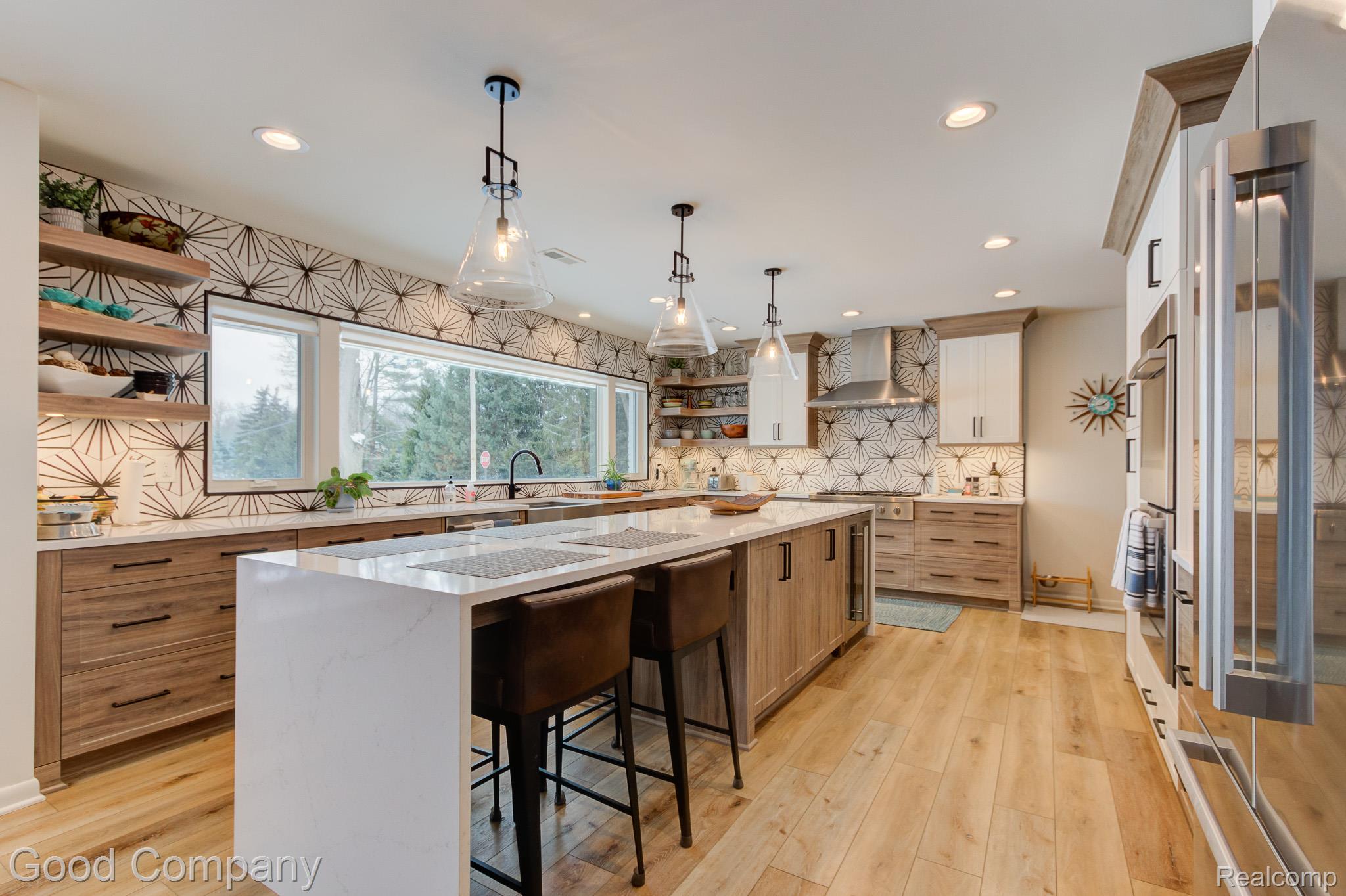 805 N Pemberton Road