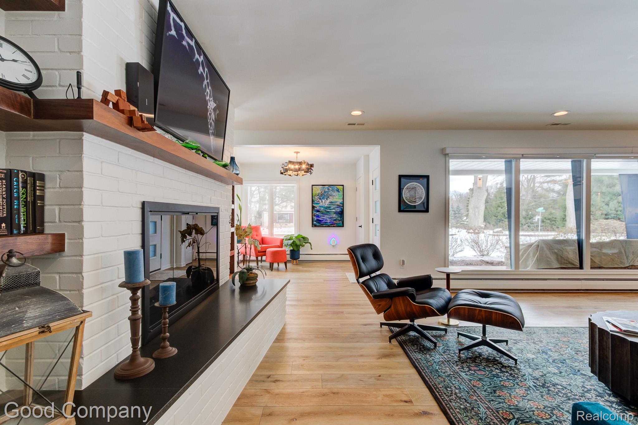805 N Pemberton Road