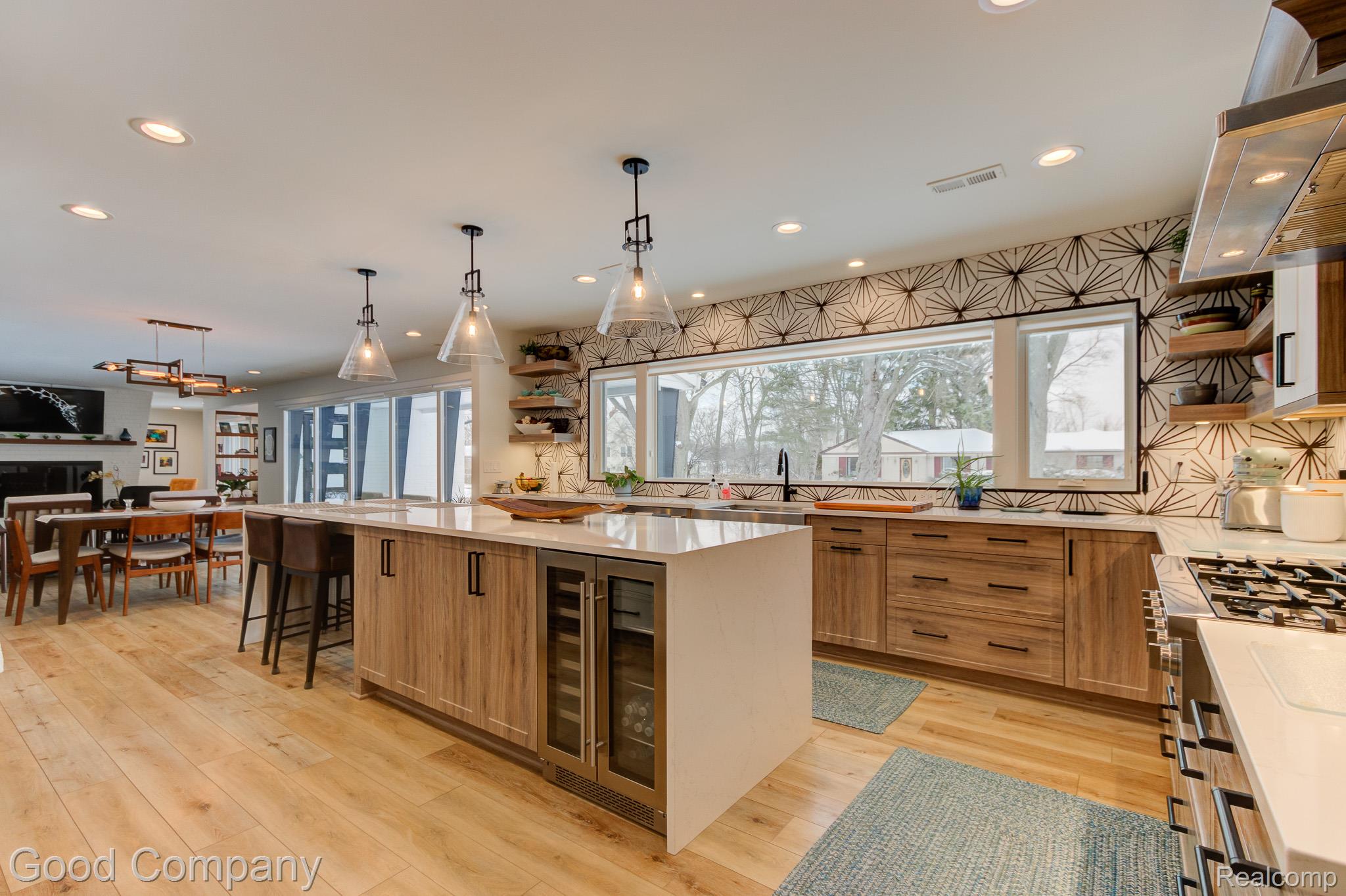805 N Pemberton Road