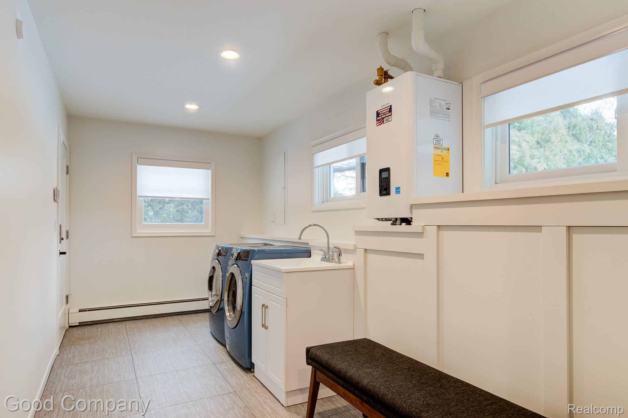 805 N Pemberton Road