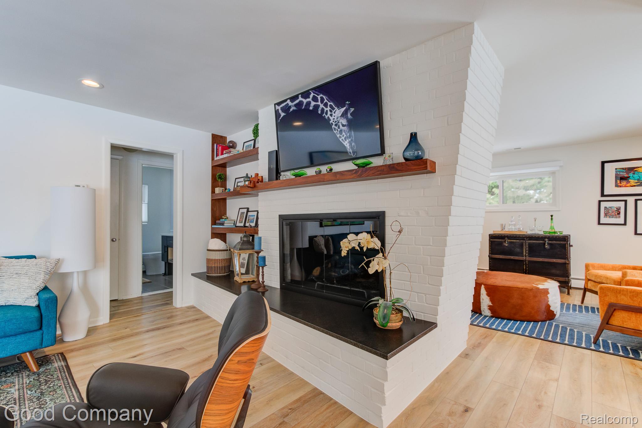 805 N Pemberton Road