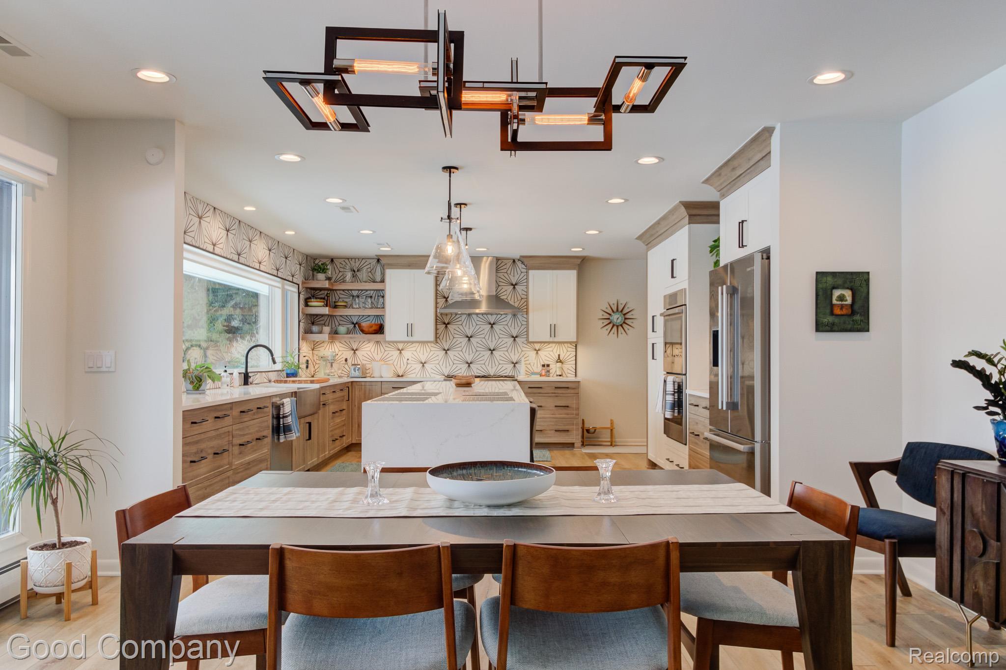 805 N Pemberton Road