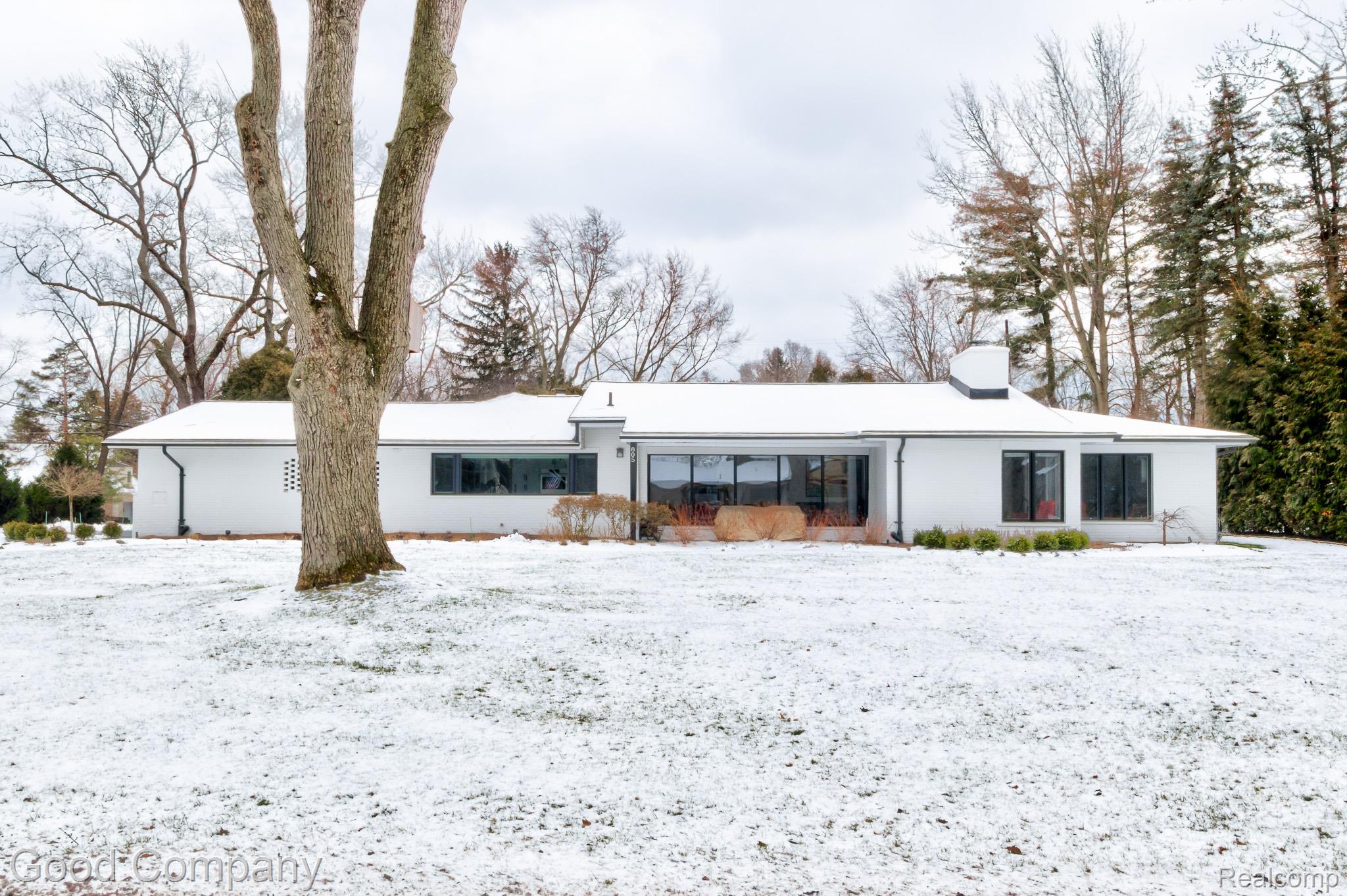 805 N Pemberton Road