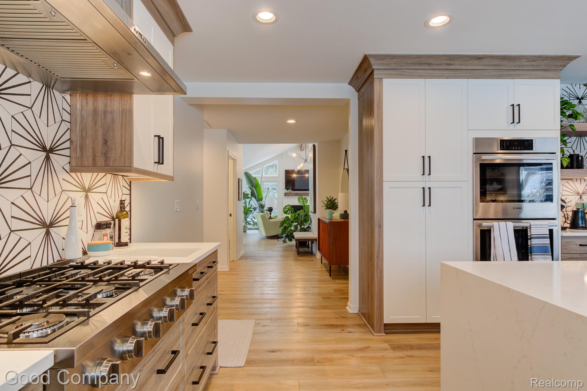 805 N Pemberton Road