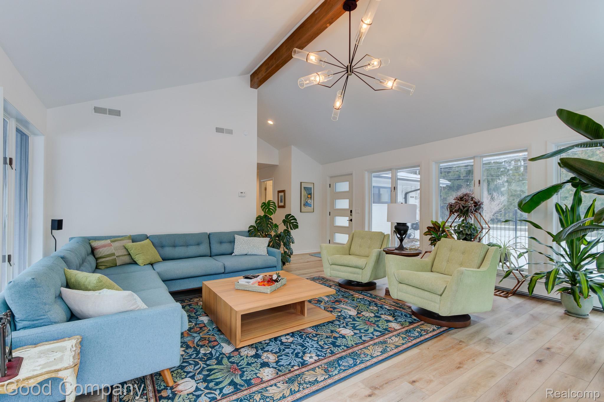 805 N Pemberton Road