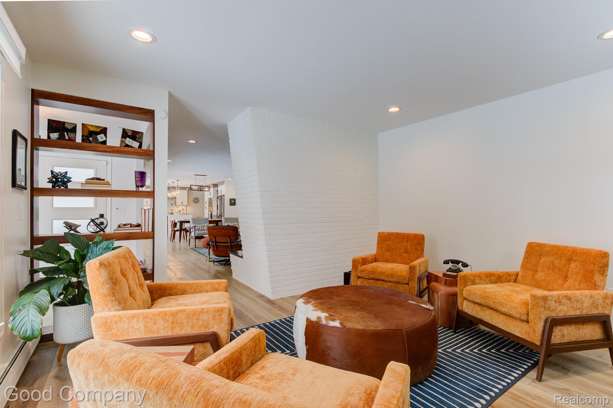 805 N Pemberton Road