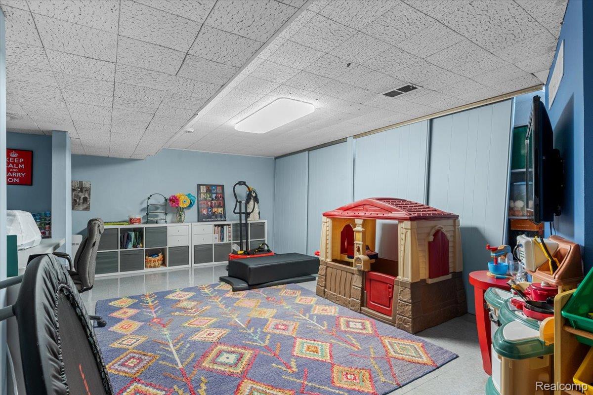 580 S Cranbrook Road