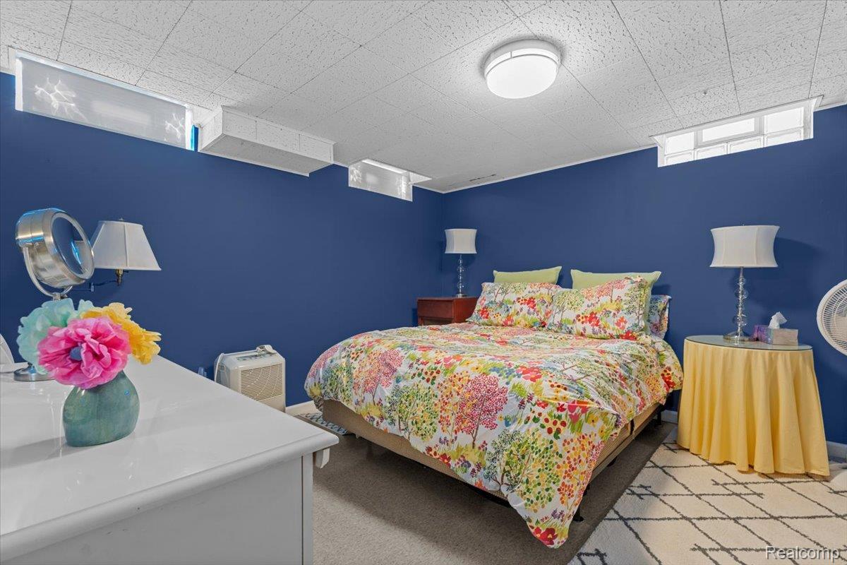 580 S Cranbrook Road