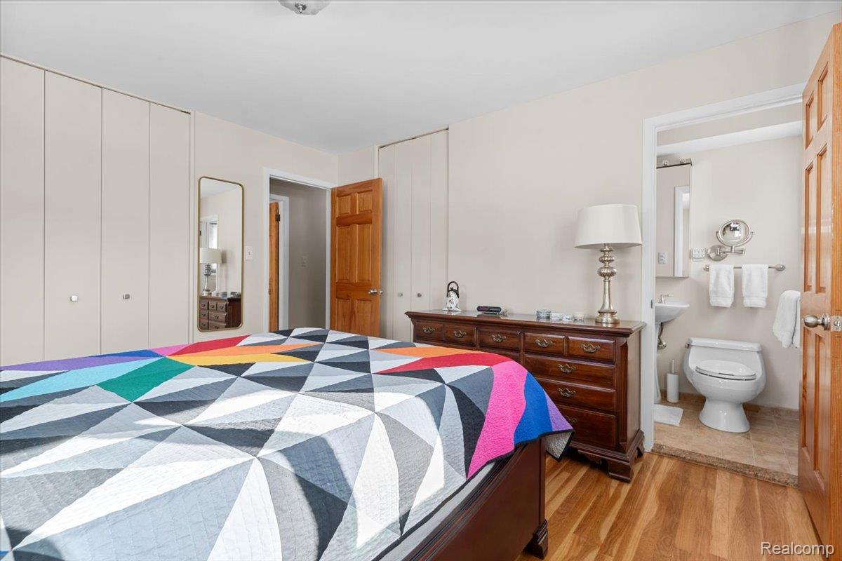 580 S Cranbrook Road