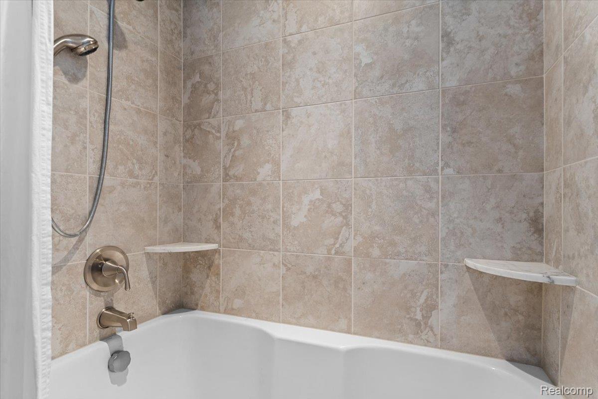 580 S Cranbrook Road