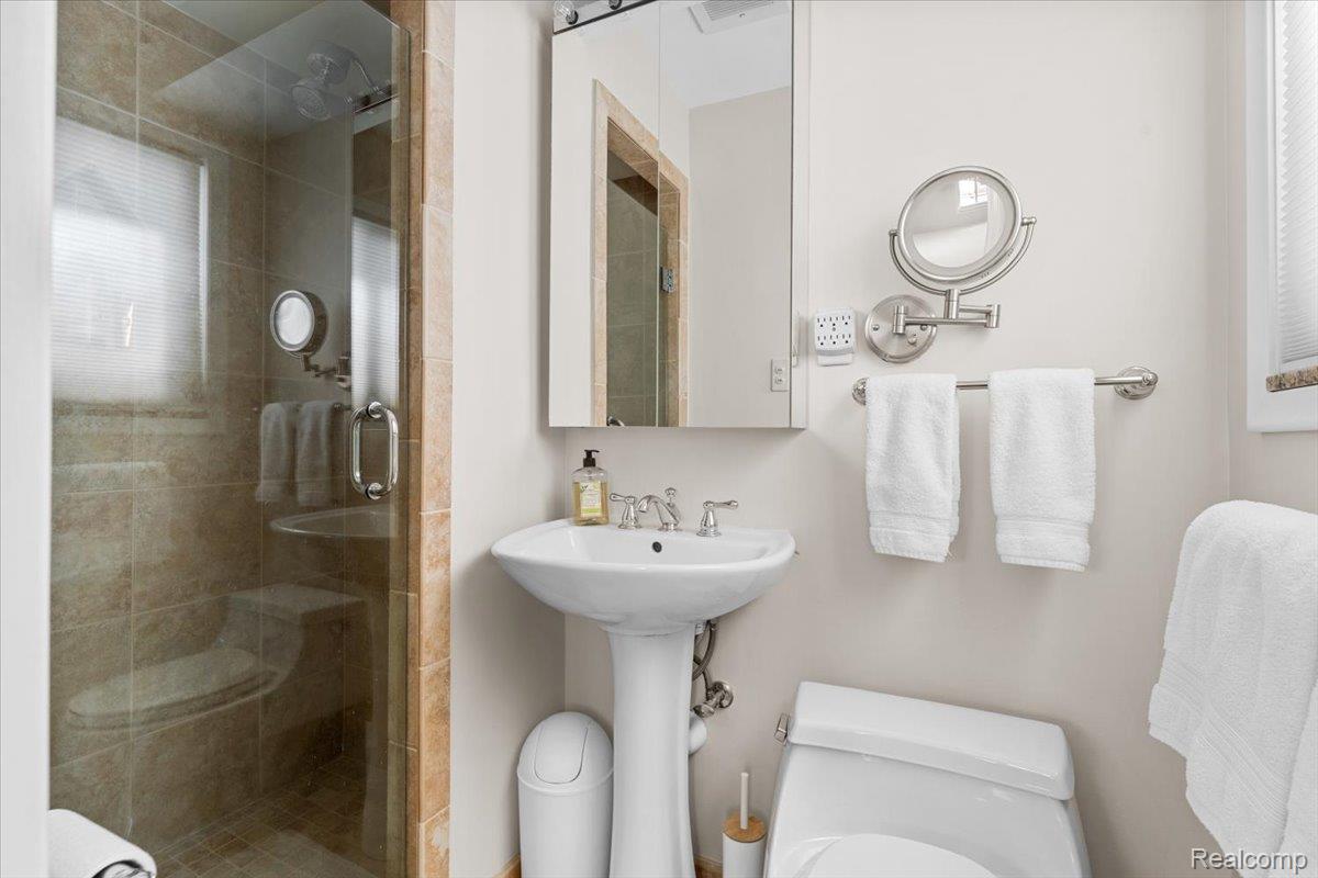 580 S Cranbrook Road