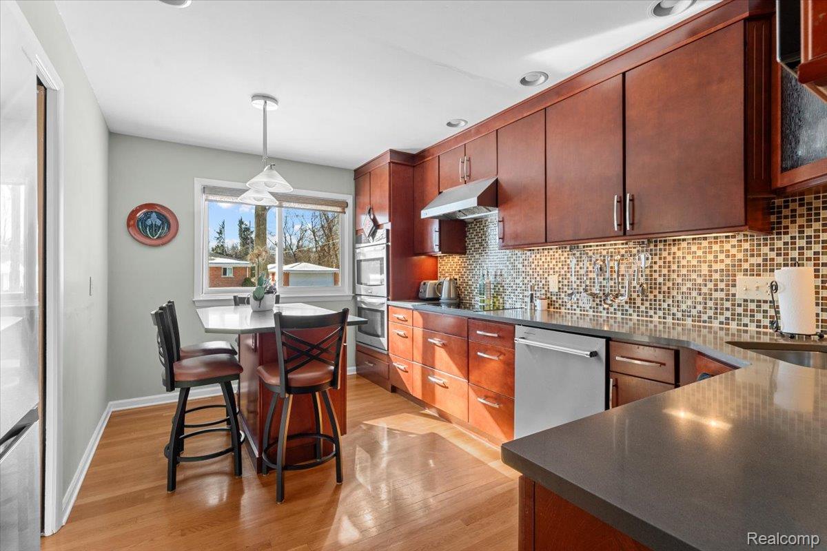 580 S Cranbrook Road