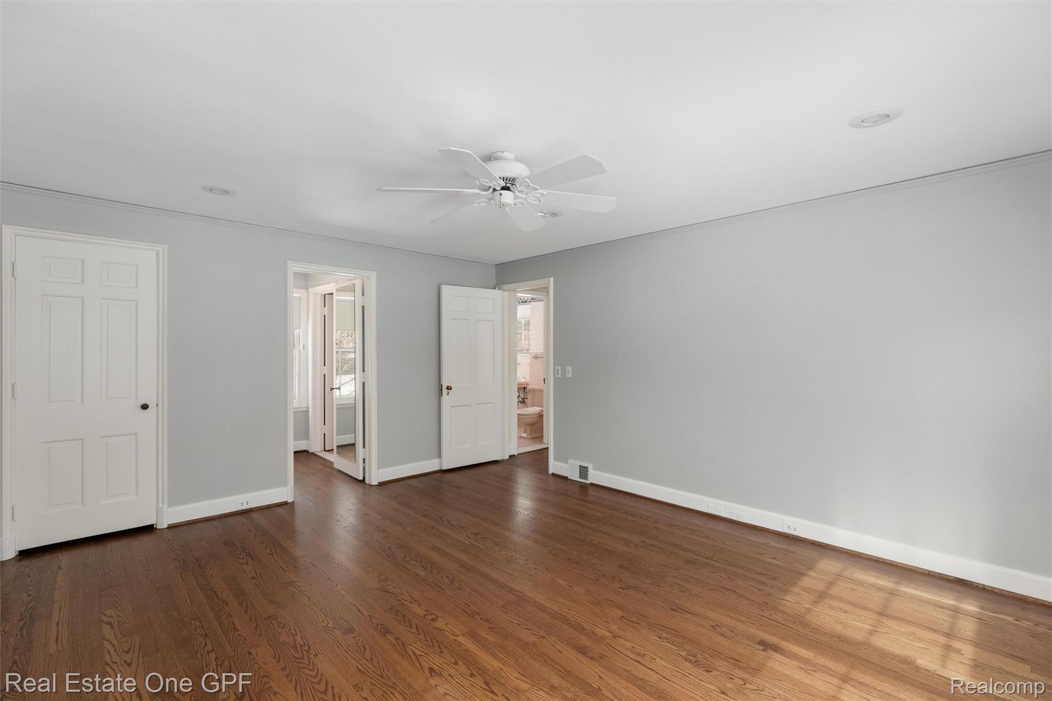636 Middlesex Road