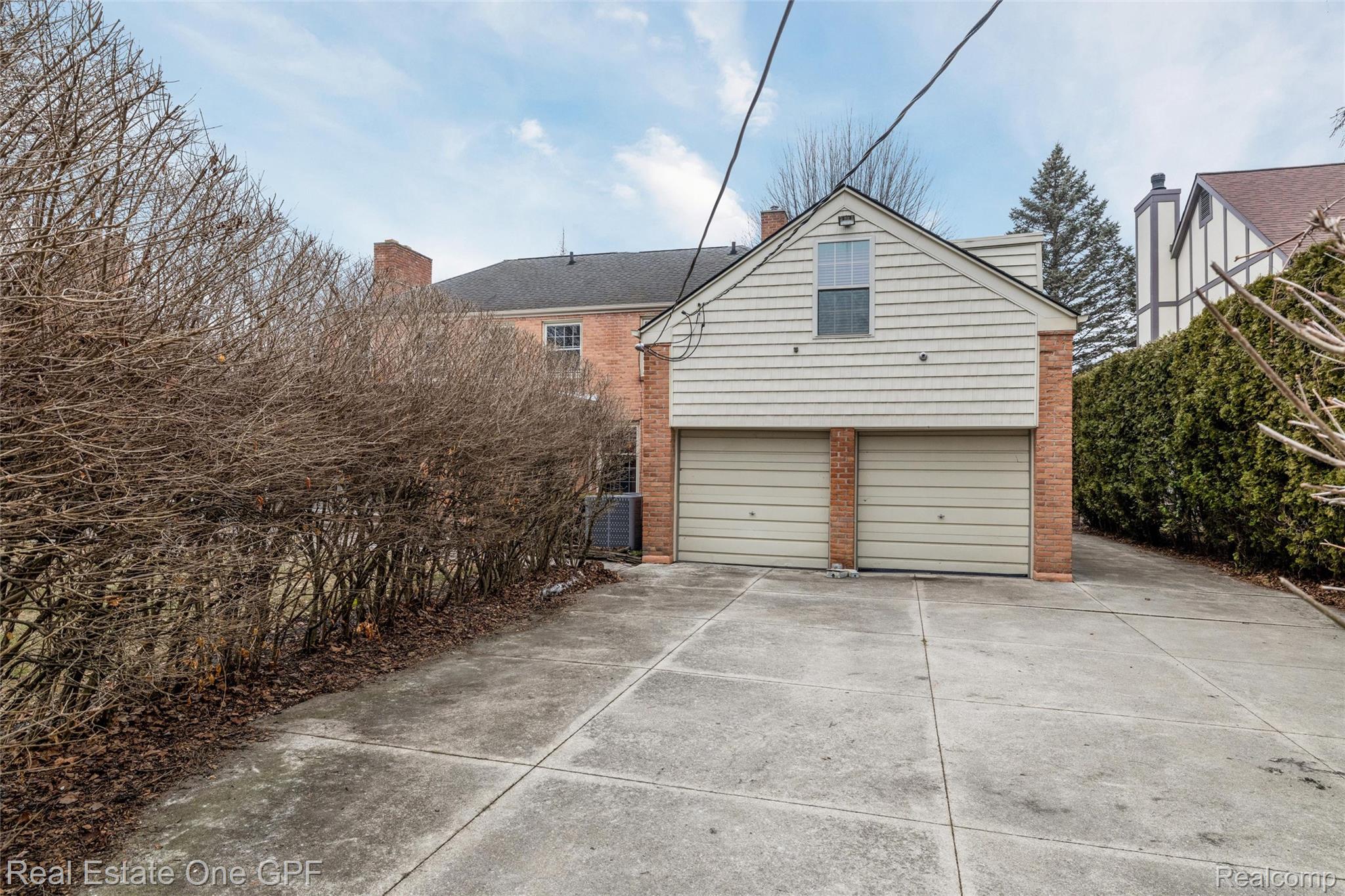 636 Middlesex Road