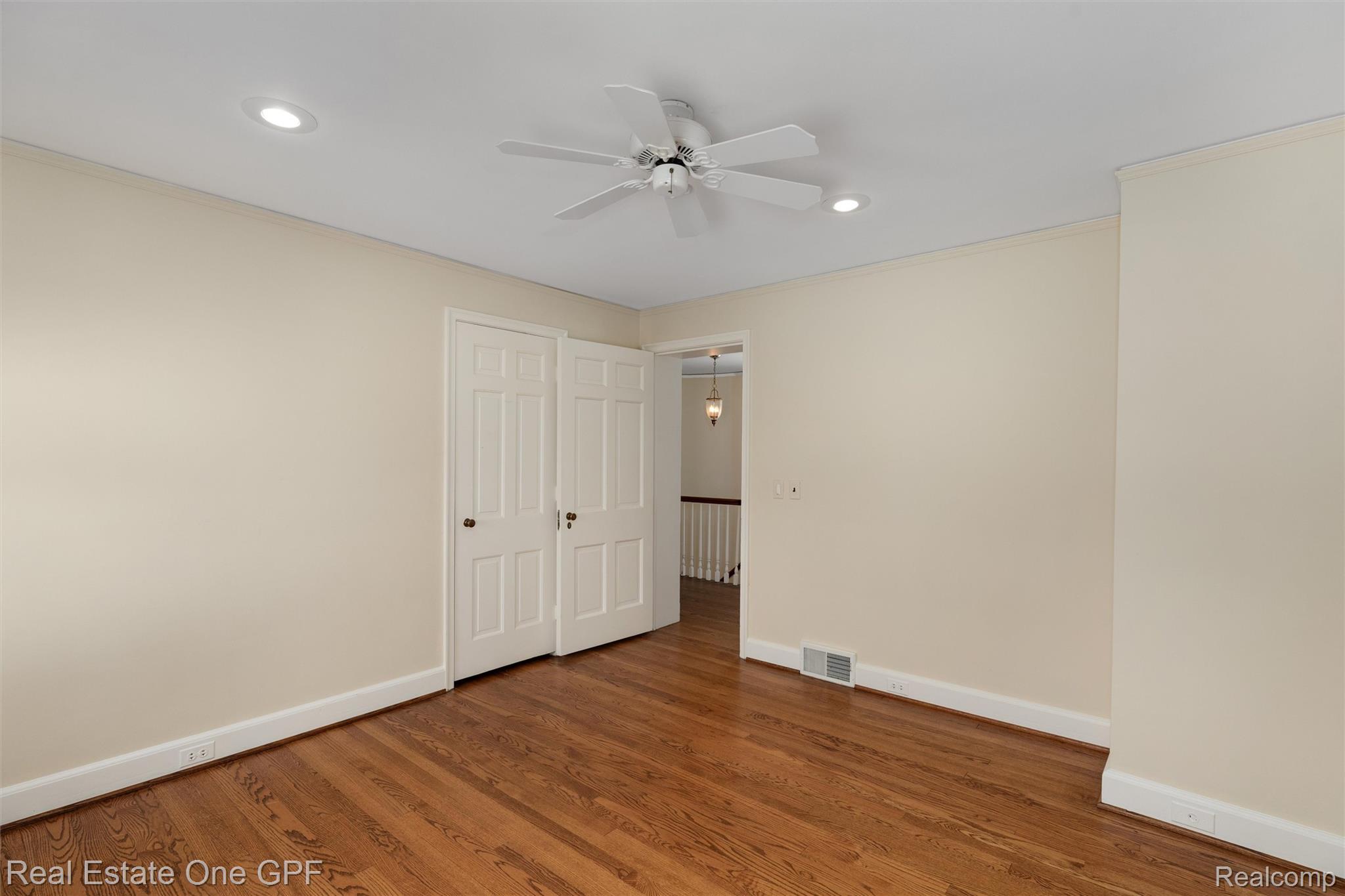 636 Middlesex Road