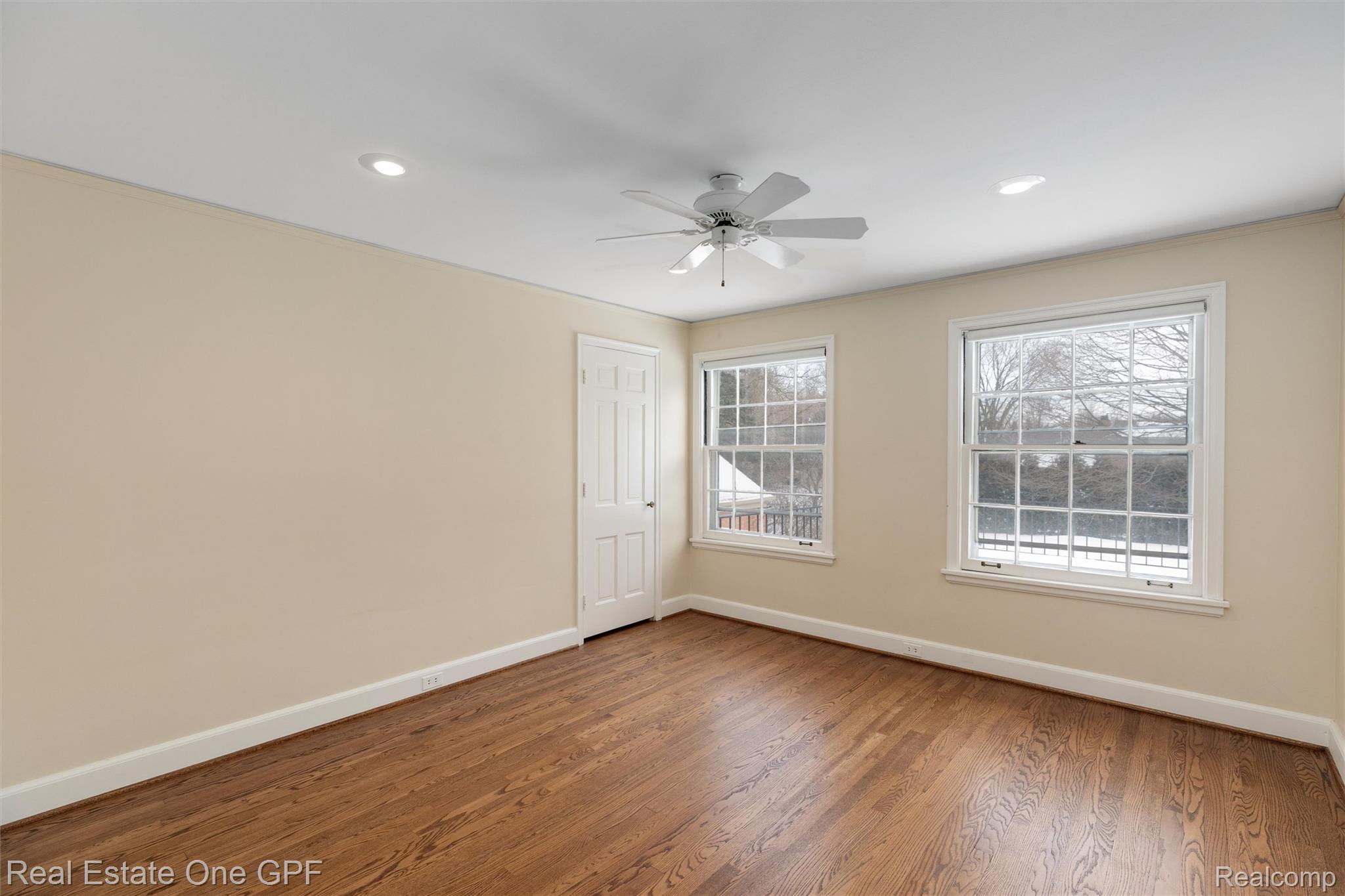 636 Middlesex Road