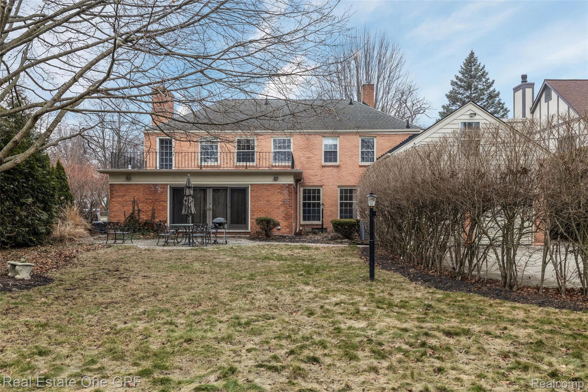 636 Middlesex Road