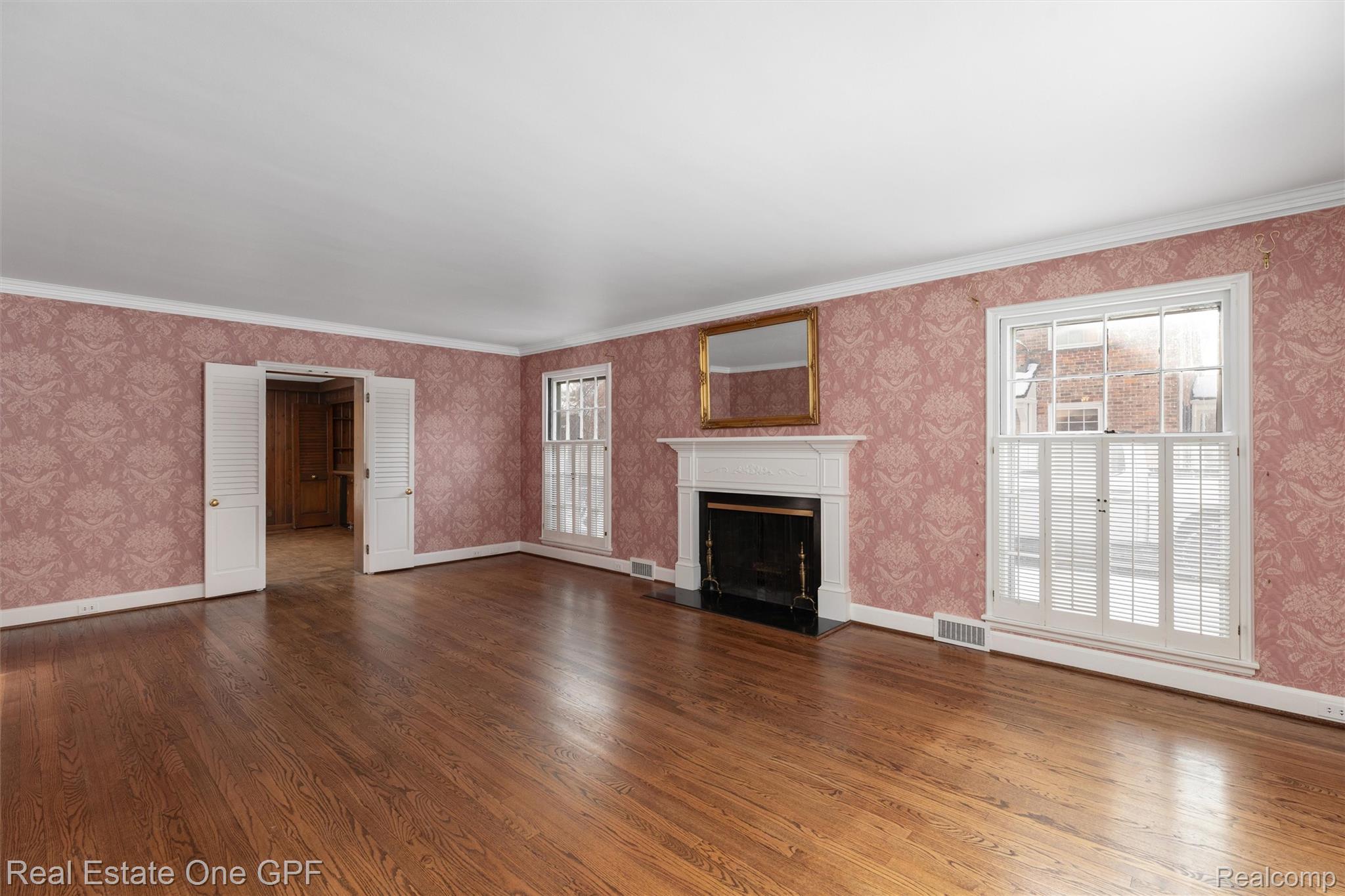 636 Middlesex Road