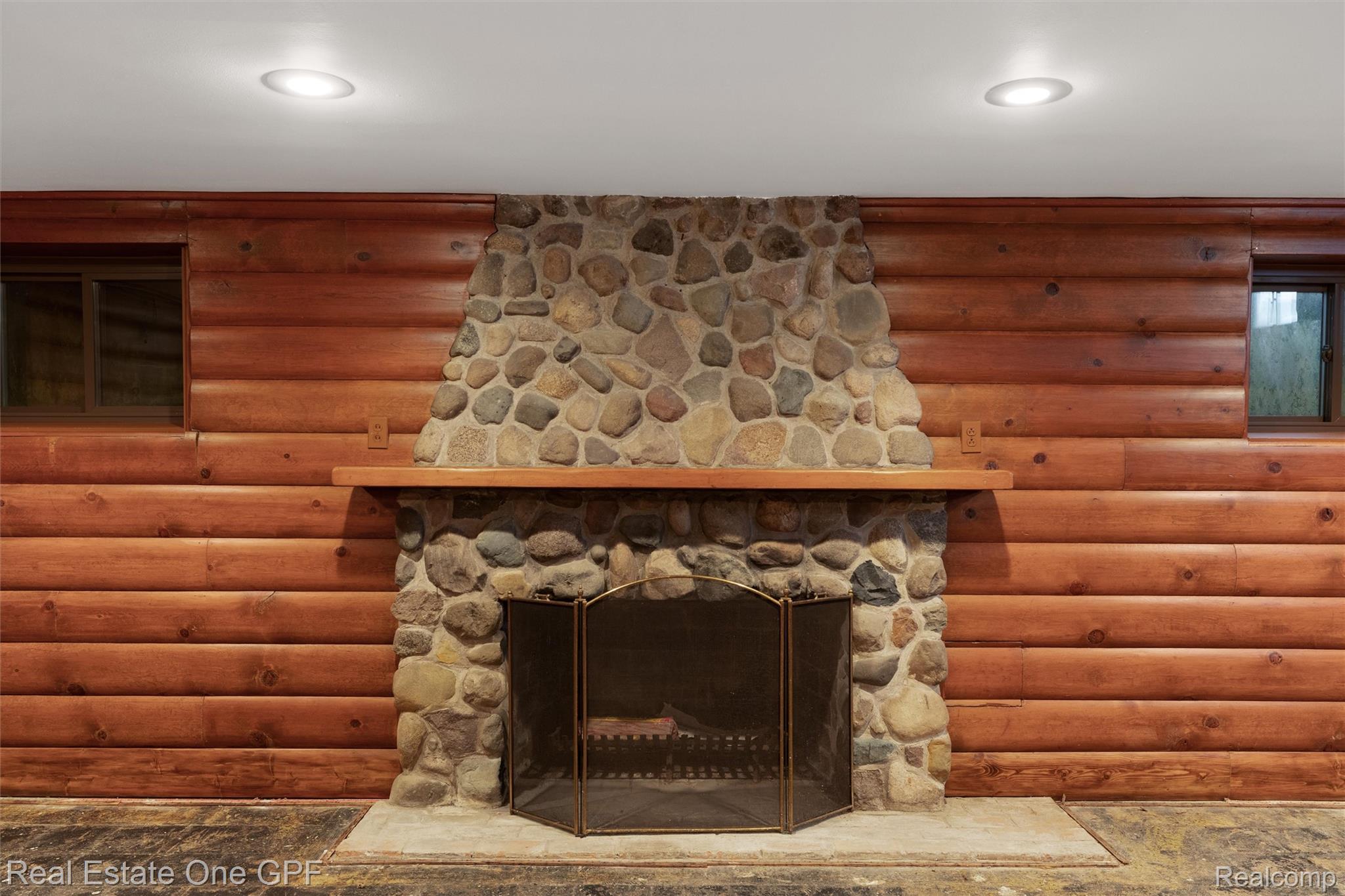 636 Middlesex Road