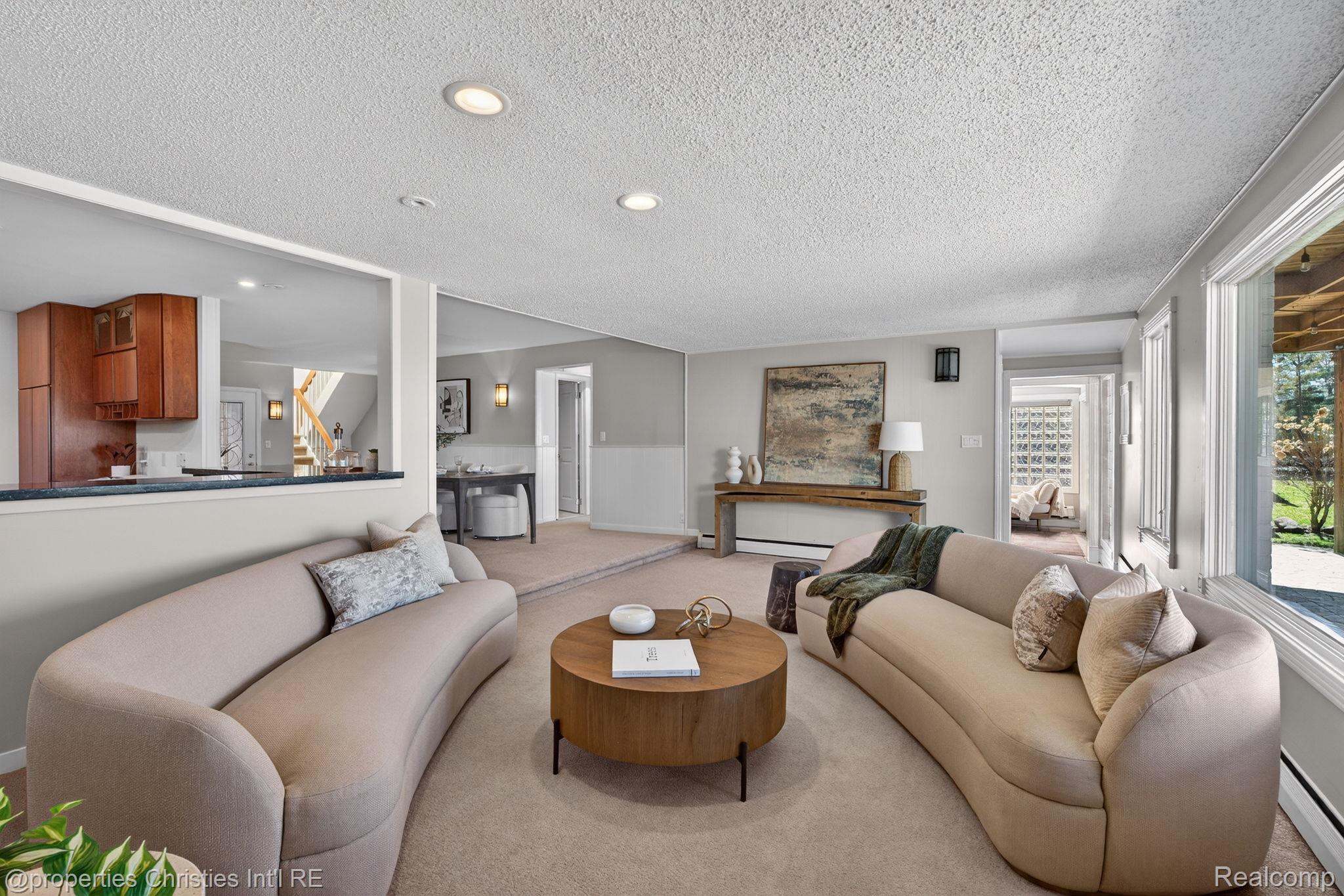 2323 Solano Drive