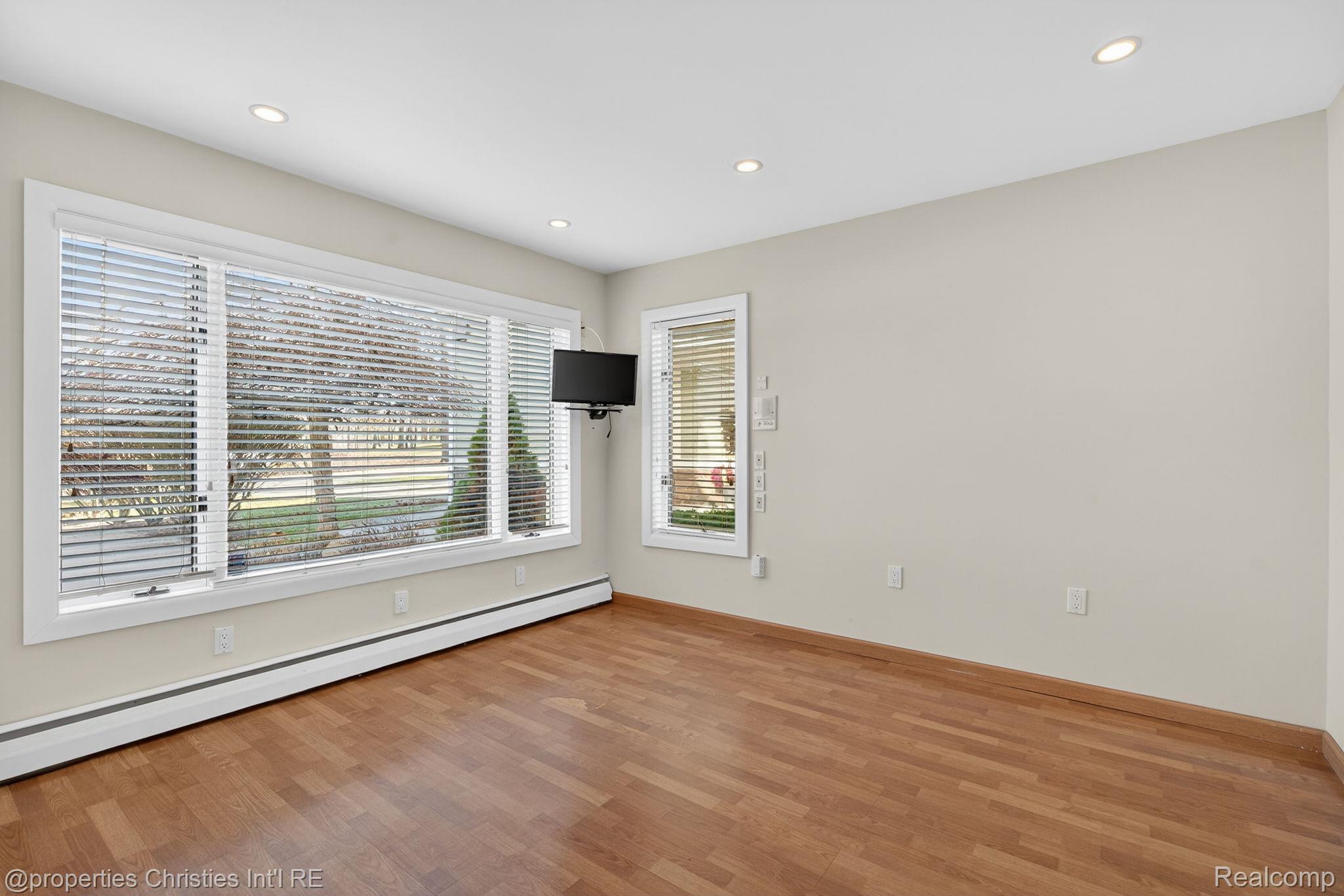 2323 Solano Drive