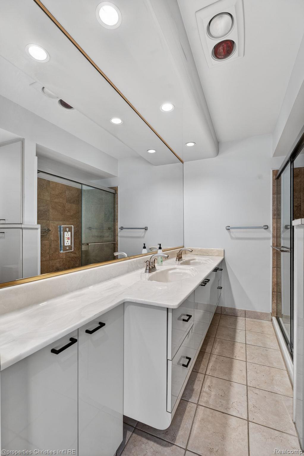 2323 Solano Drive