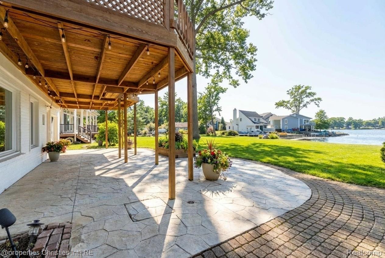 2323 Solano Drive