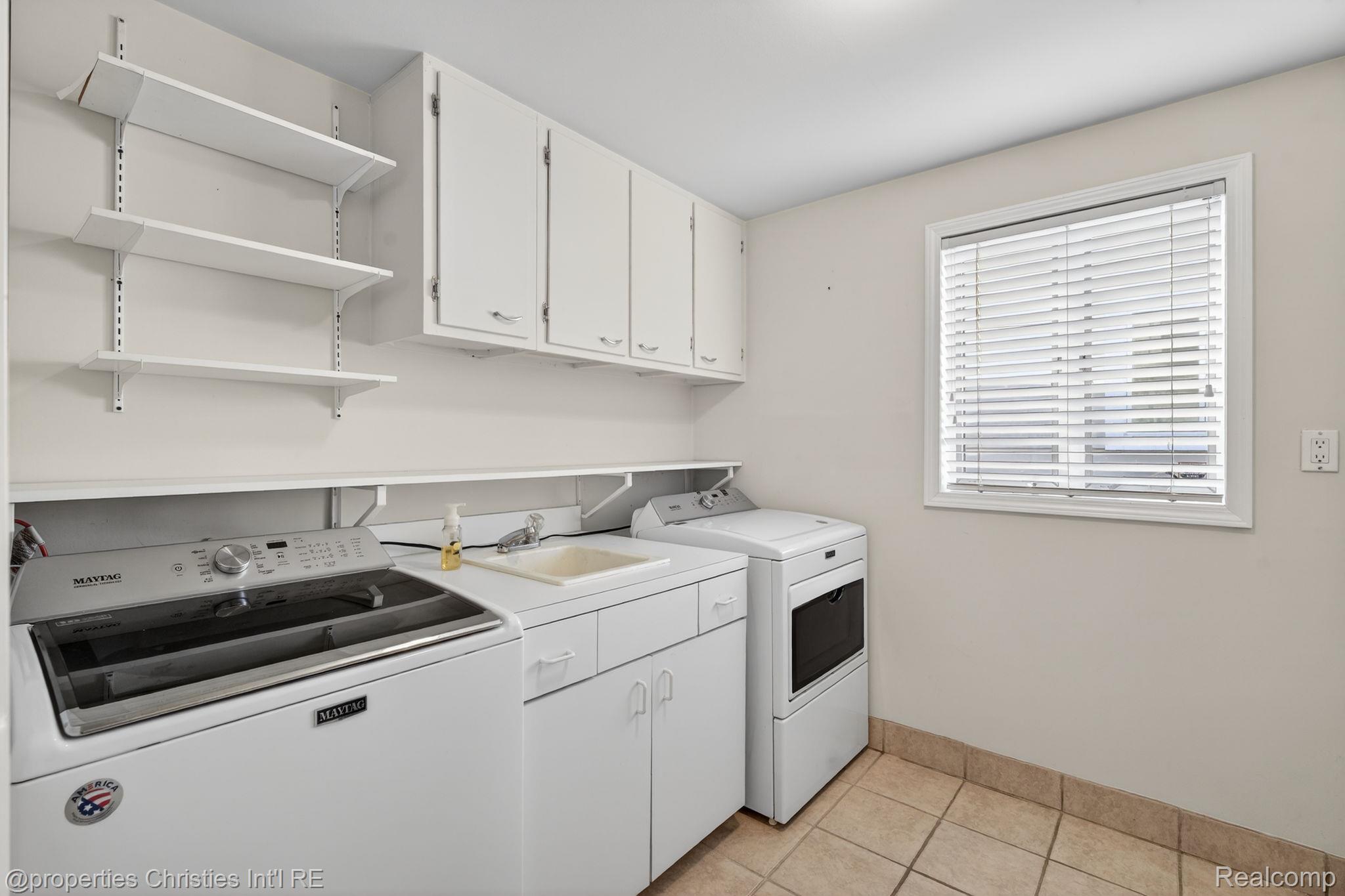 2323 Solano Drive