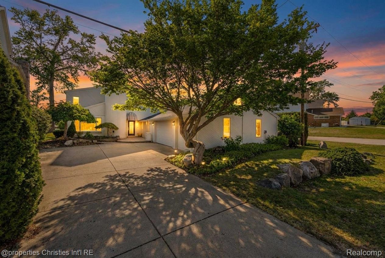 2323 Solano Drive