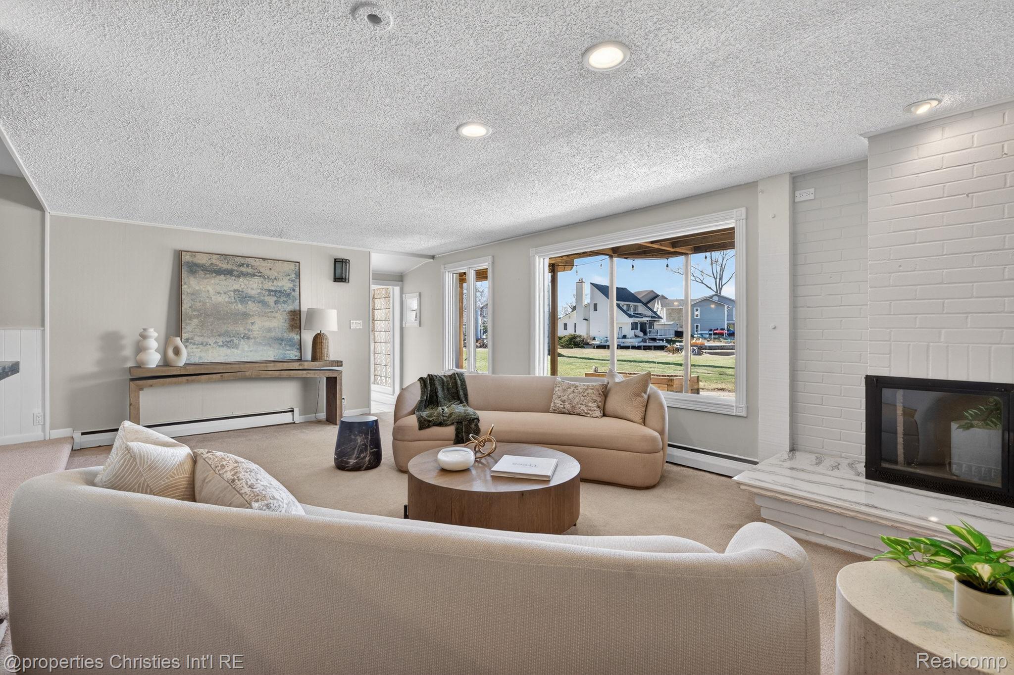 2323 Solano Drive