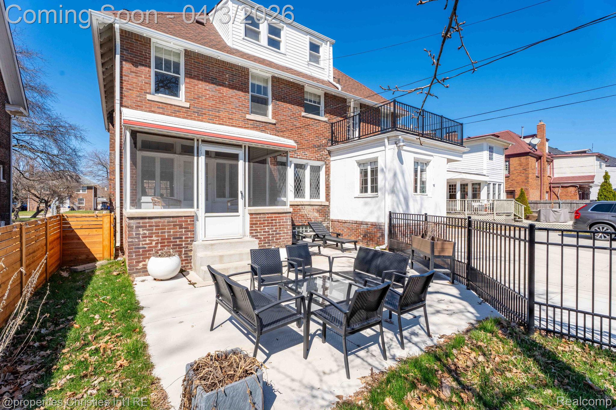 1675 Chicago Boulevard