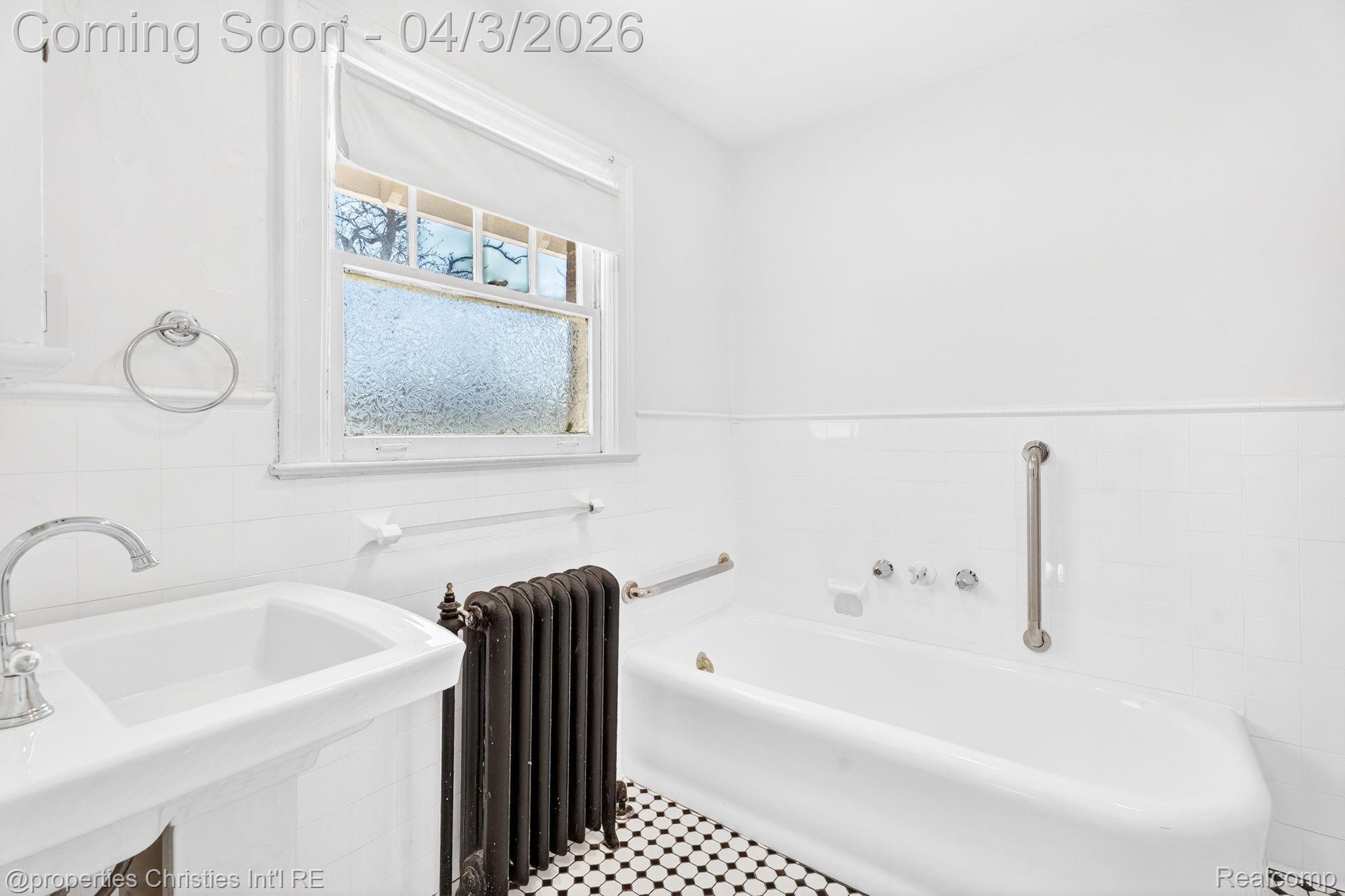 1675 Chicago Boulevard