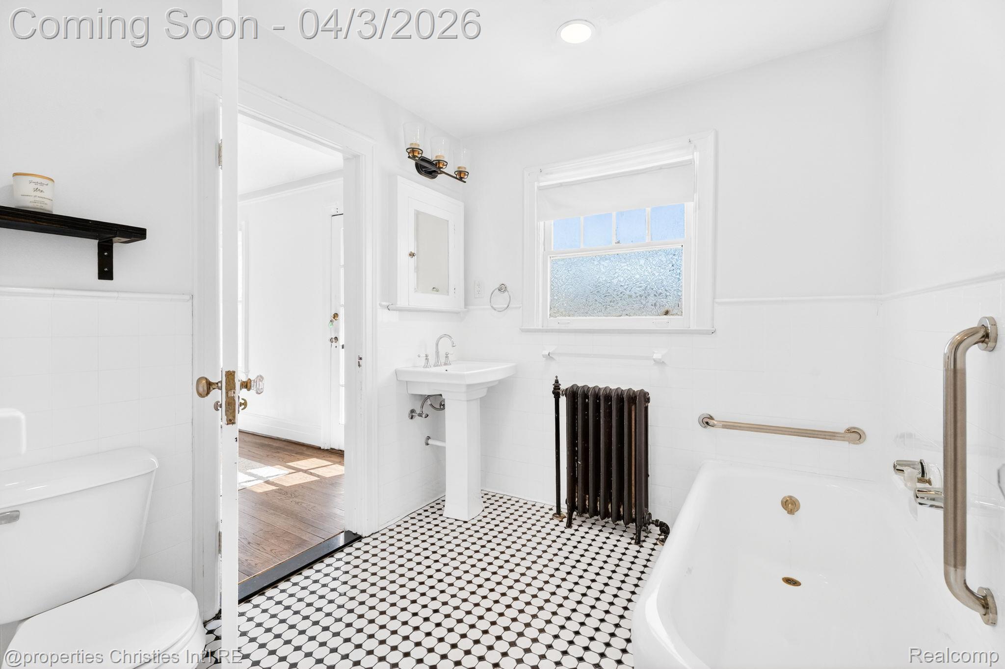 1675 Chicago Boulevard