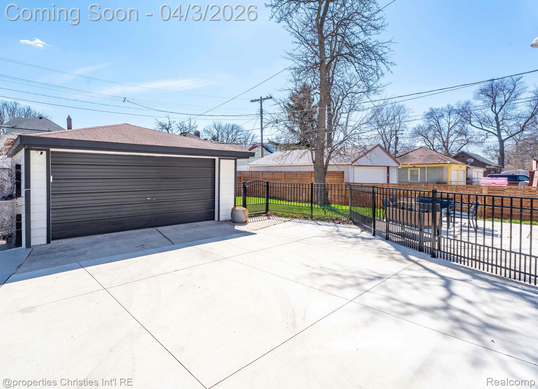 1675 Chicago Boulevard