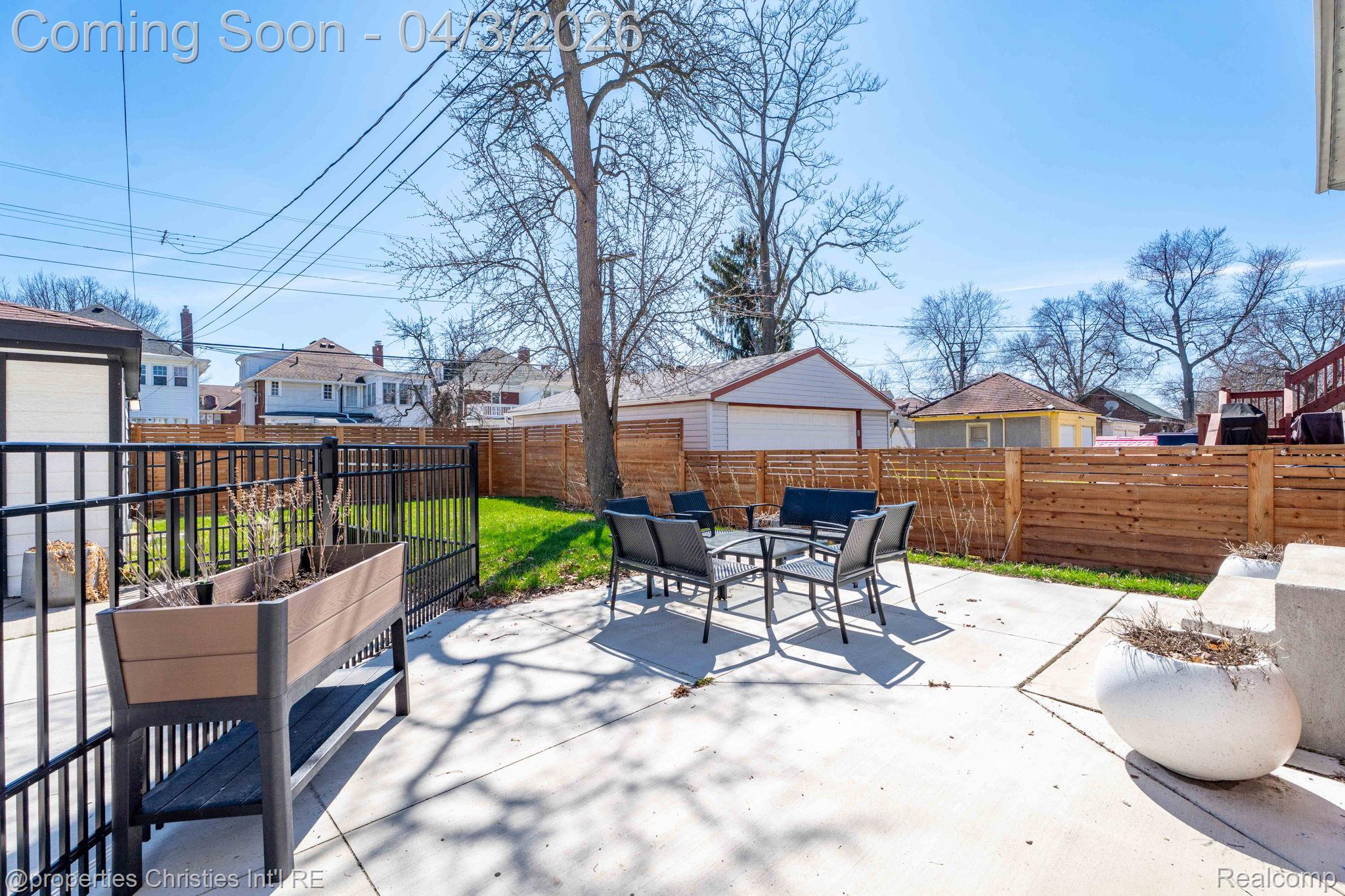 1675 Chicago Boulevard