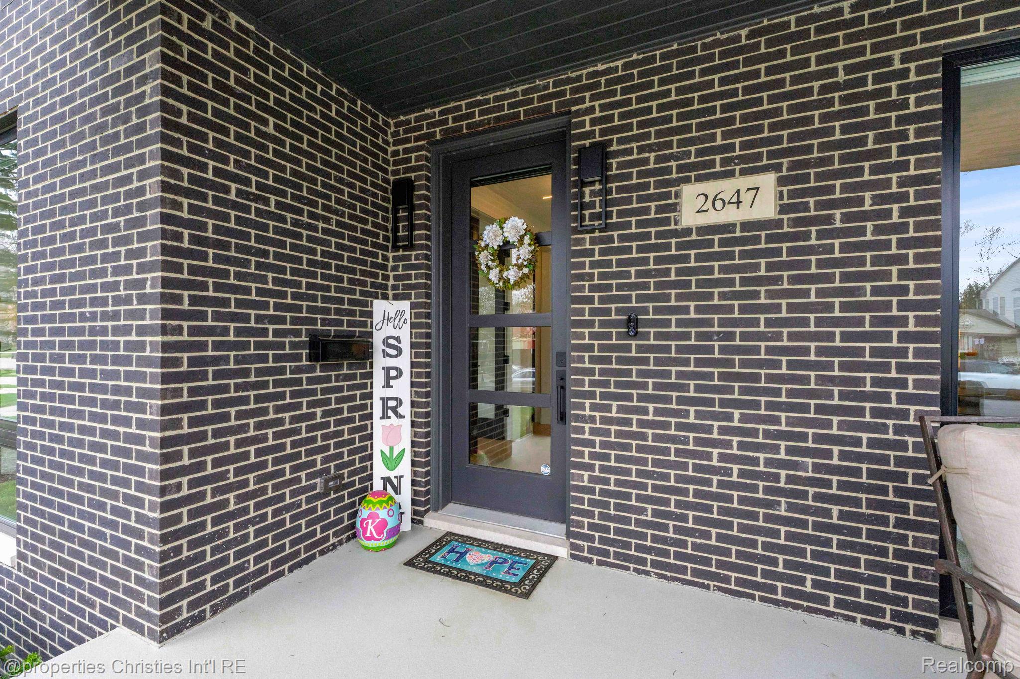 2647 Dorchester Road