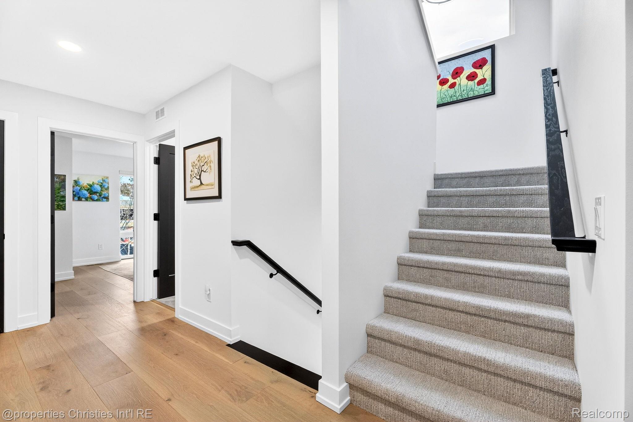 2647 Dorchester Road