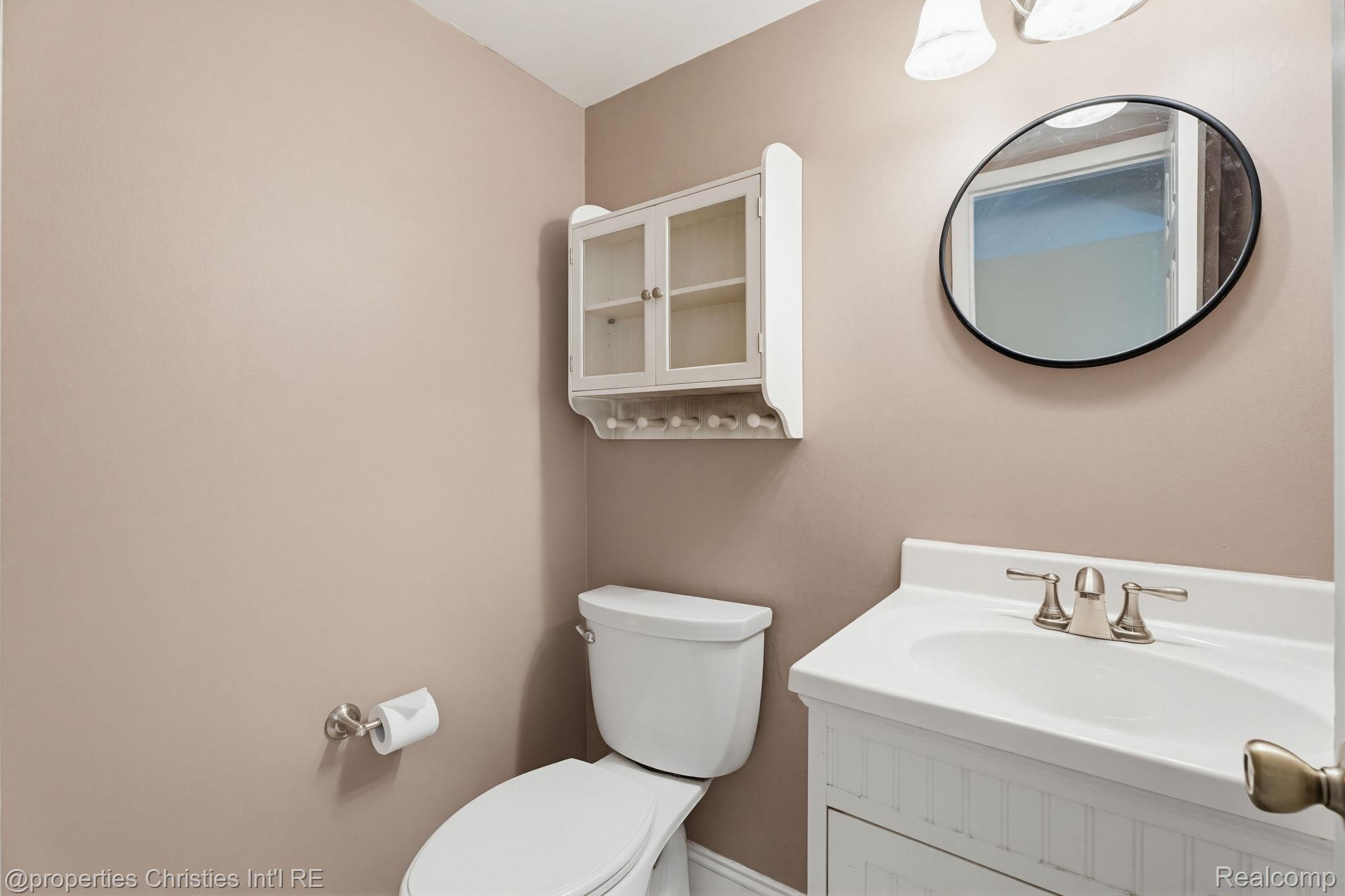 8648 Tamarack Drive