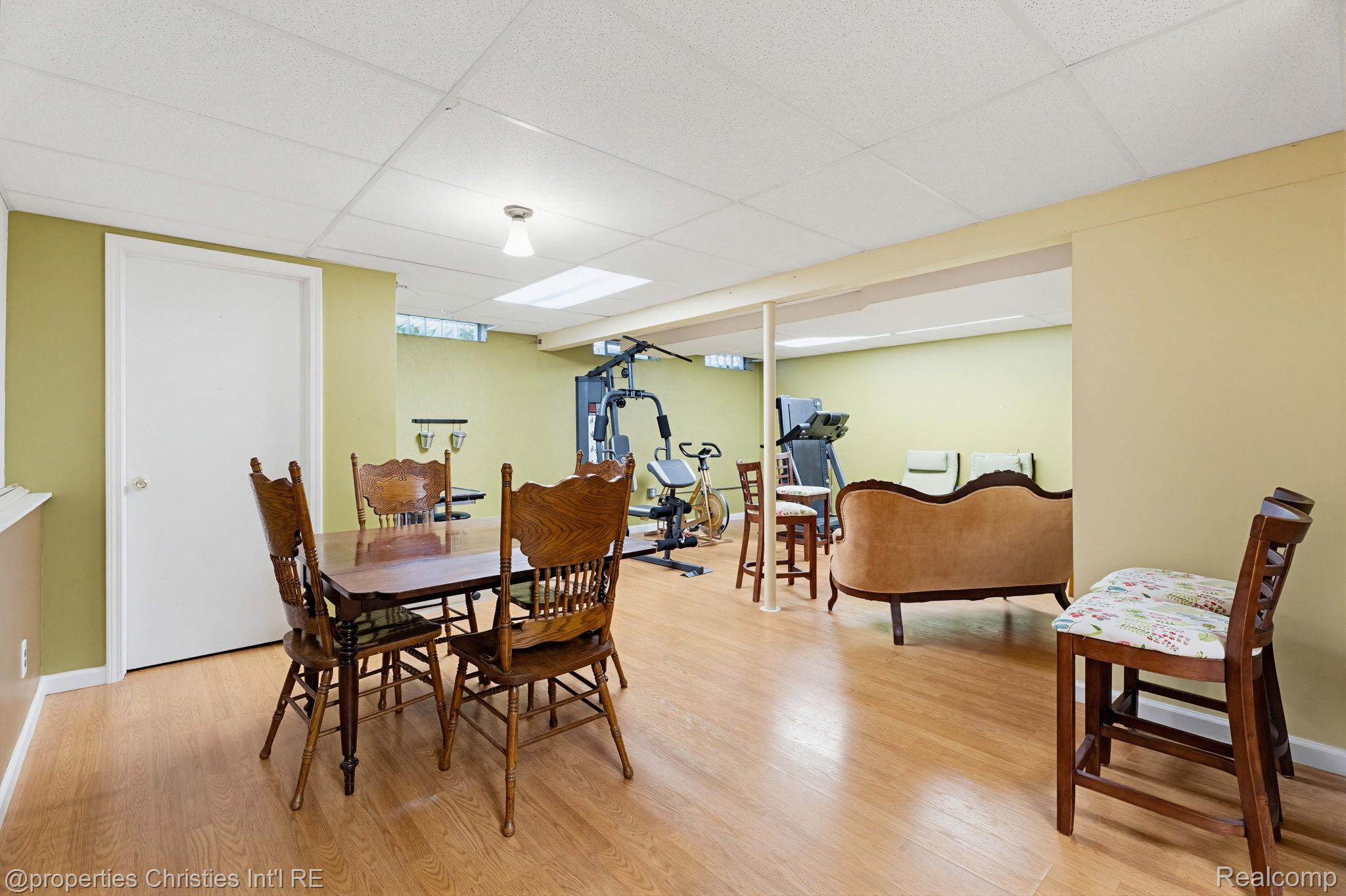 8648 Tamarack Drive