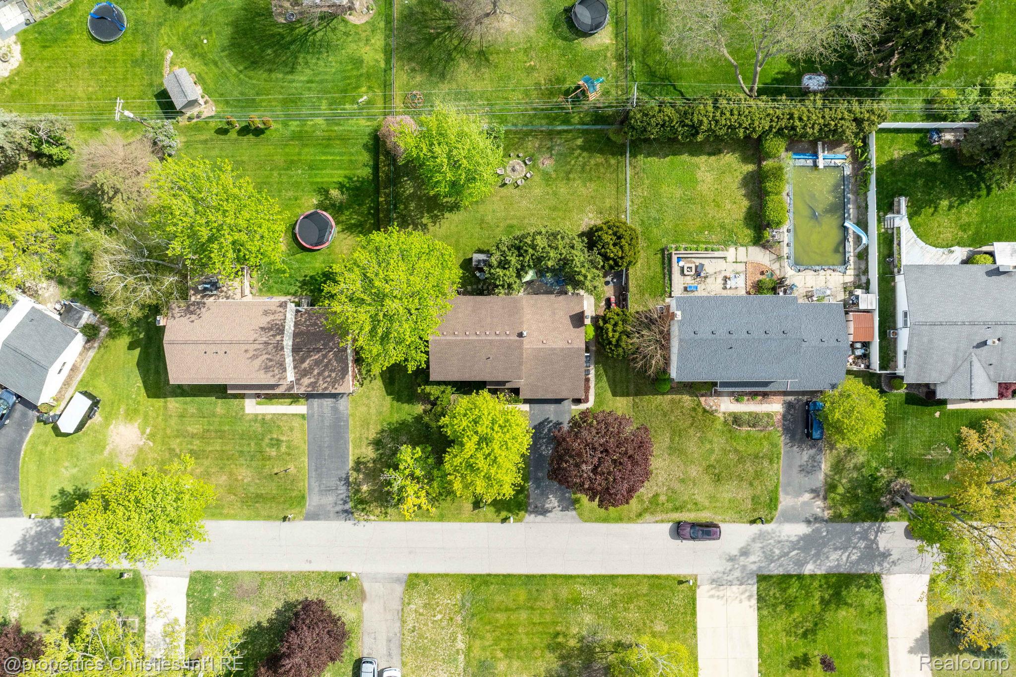 8648 Tamarack Drive